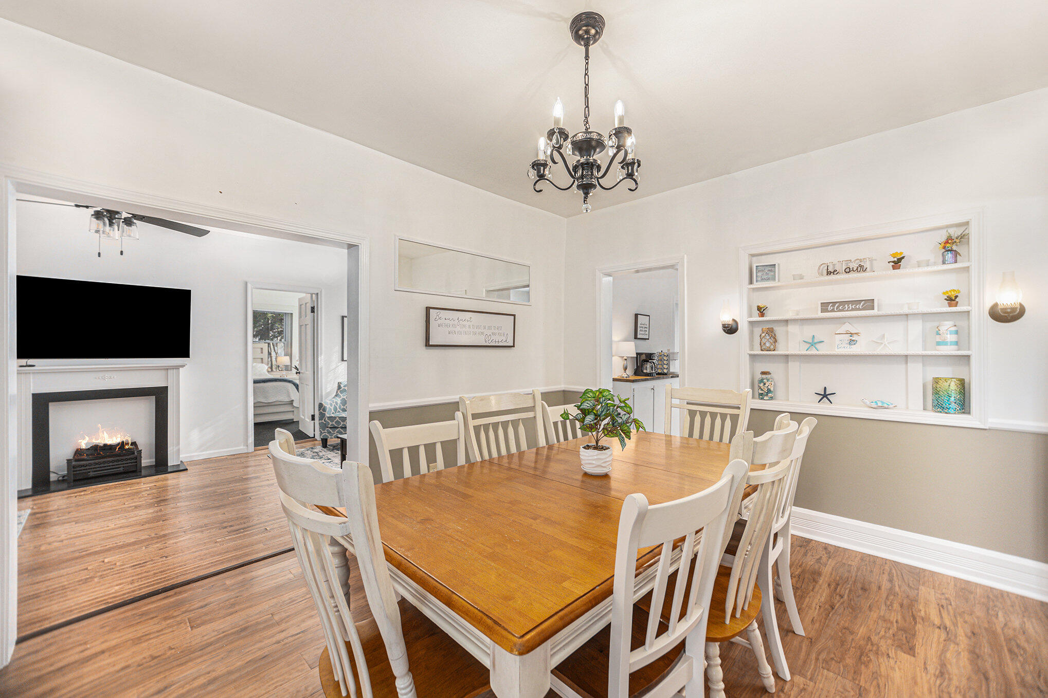 620 N Lakeshore Drive Property Photo 9