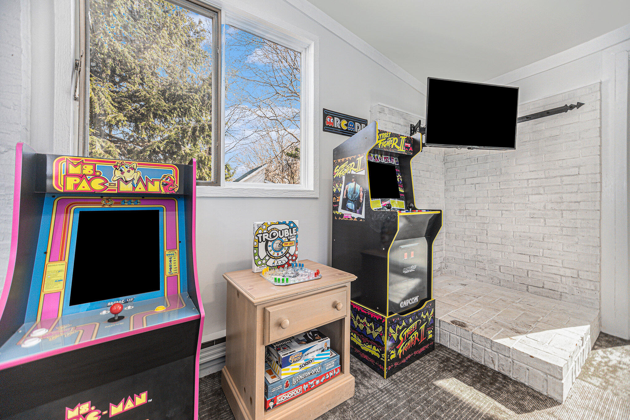 620 N Lakeshore Drive Property Photo 12