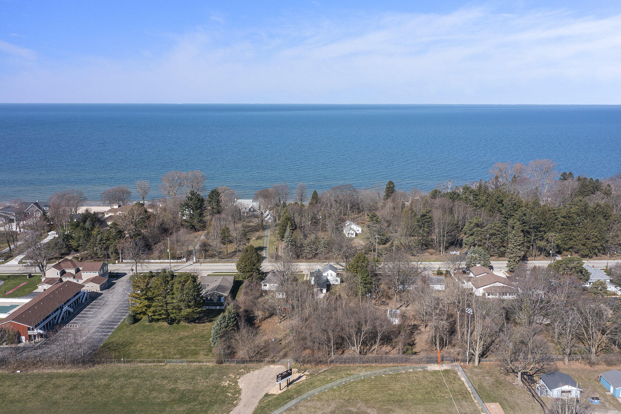 620 N Lakeshore Drive Property Photo 23