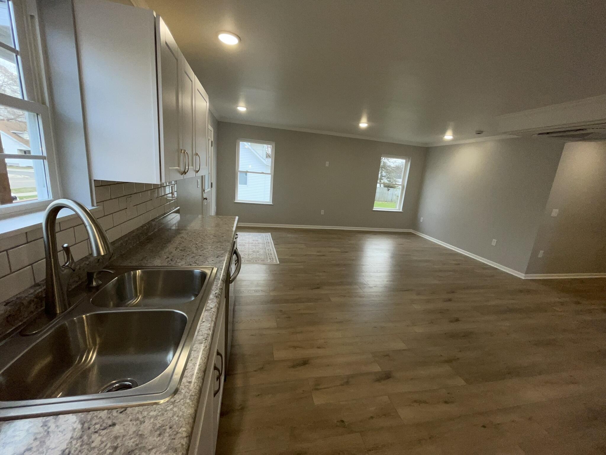913 Pine Avenue Property Photo 12