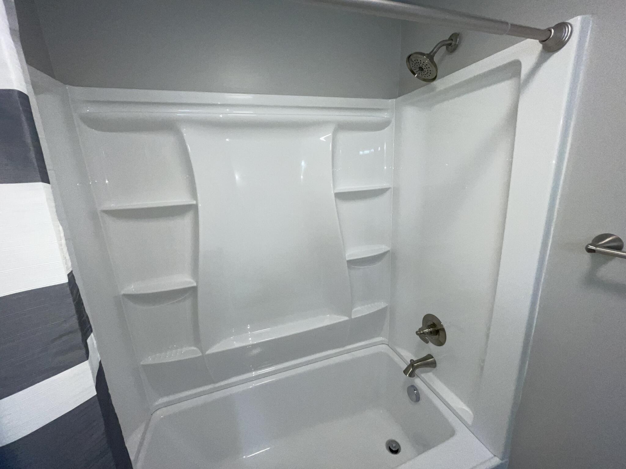 913 Pine Avenue Property Photo 24