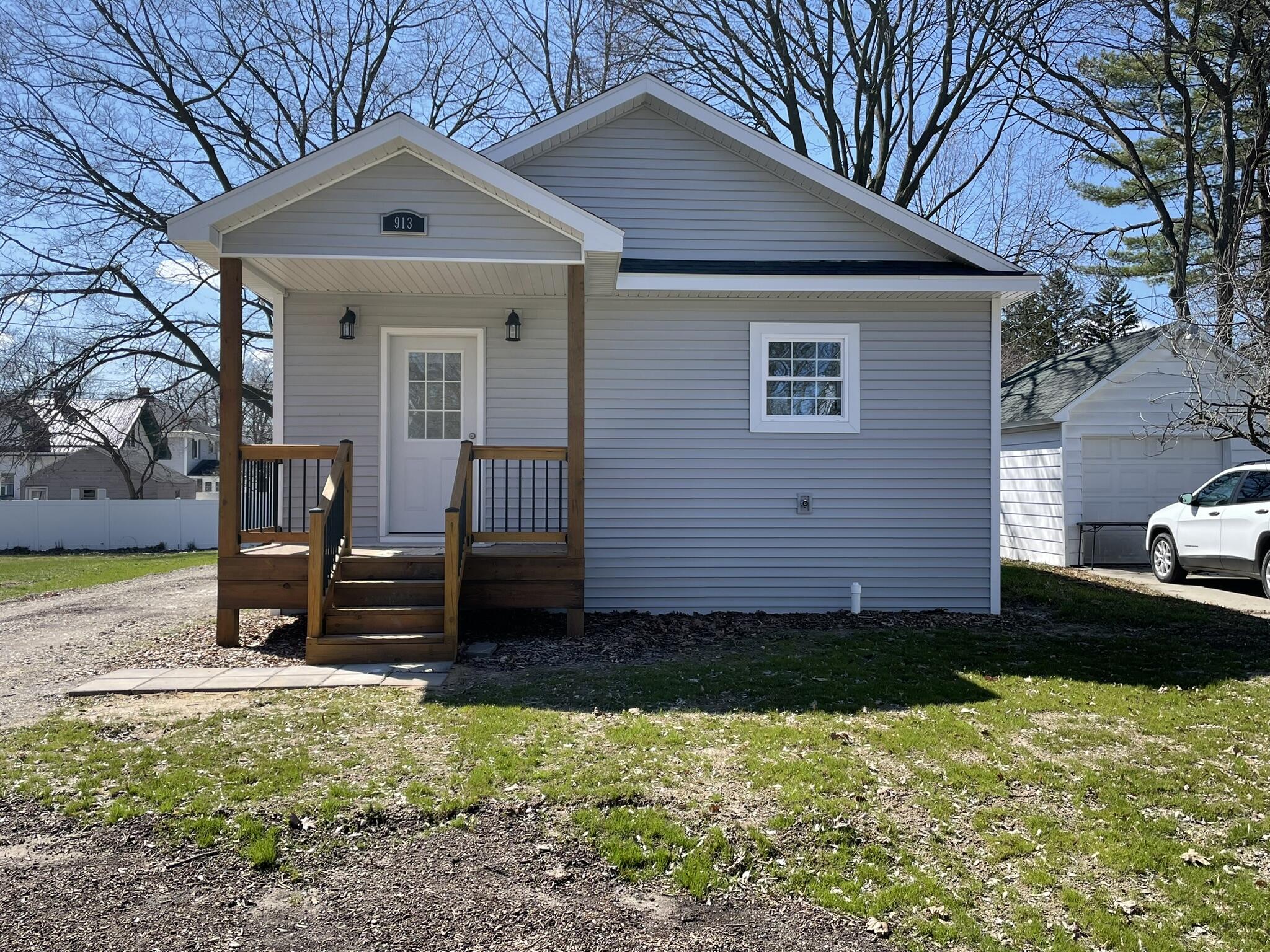 913 Pine Avenue Property Photo 35