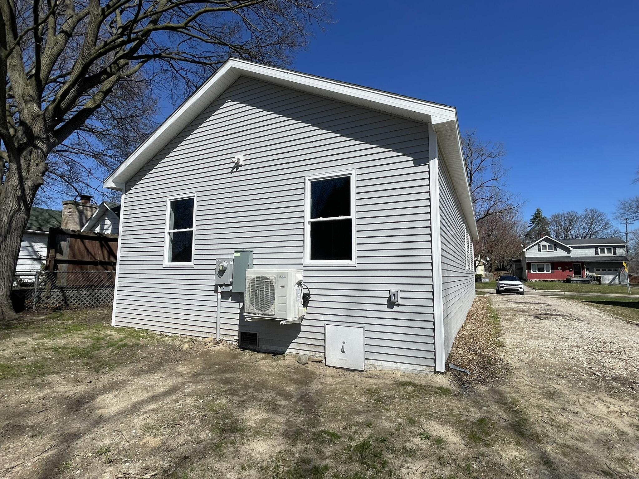 913 Pine Avenue Property Photo 43