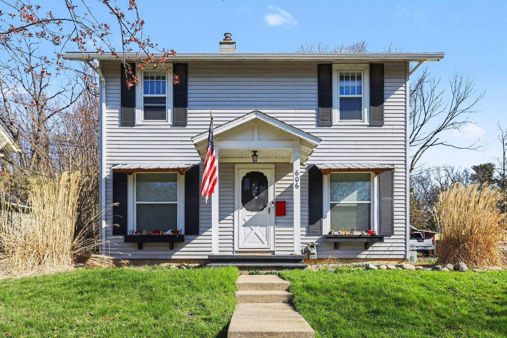 606 Birch Street Property Photo 1