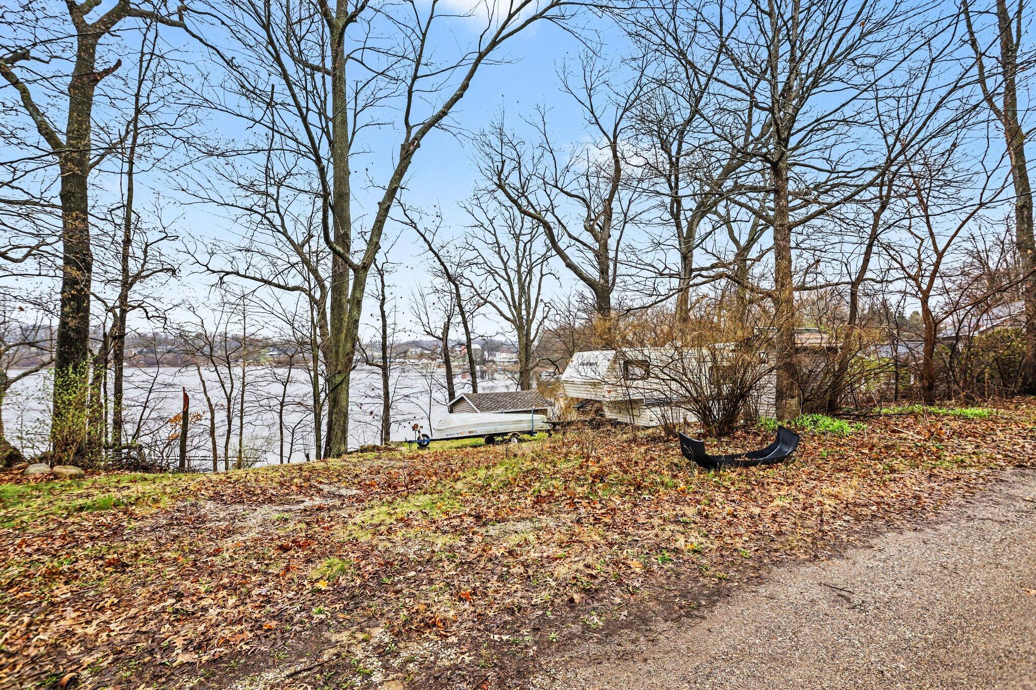 10556 Highland Drive Property Photo 2