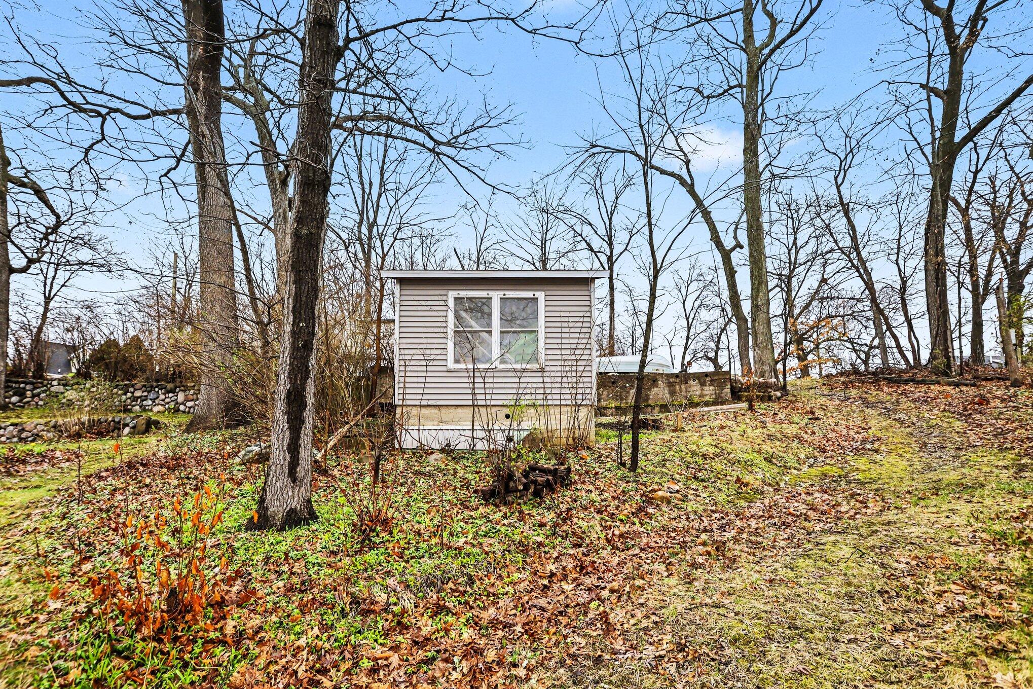 10556 Highland Drive Property Photo 6