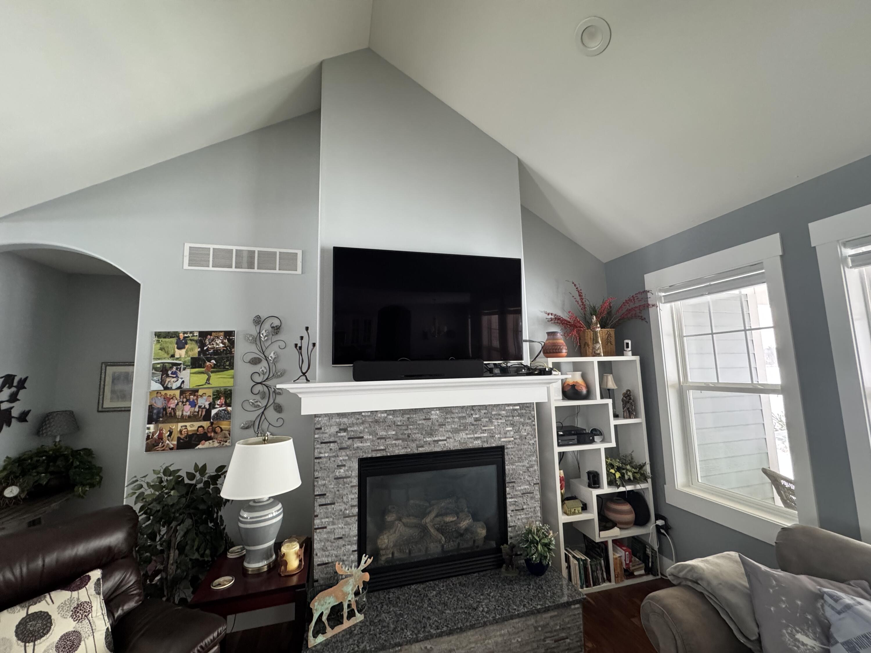 11415 Killarney Drive Property Photo 7