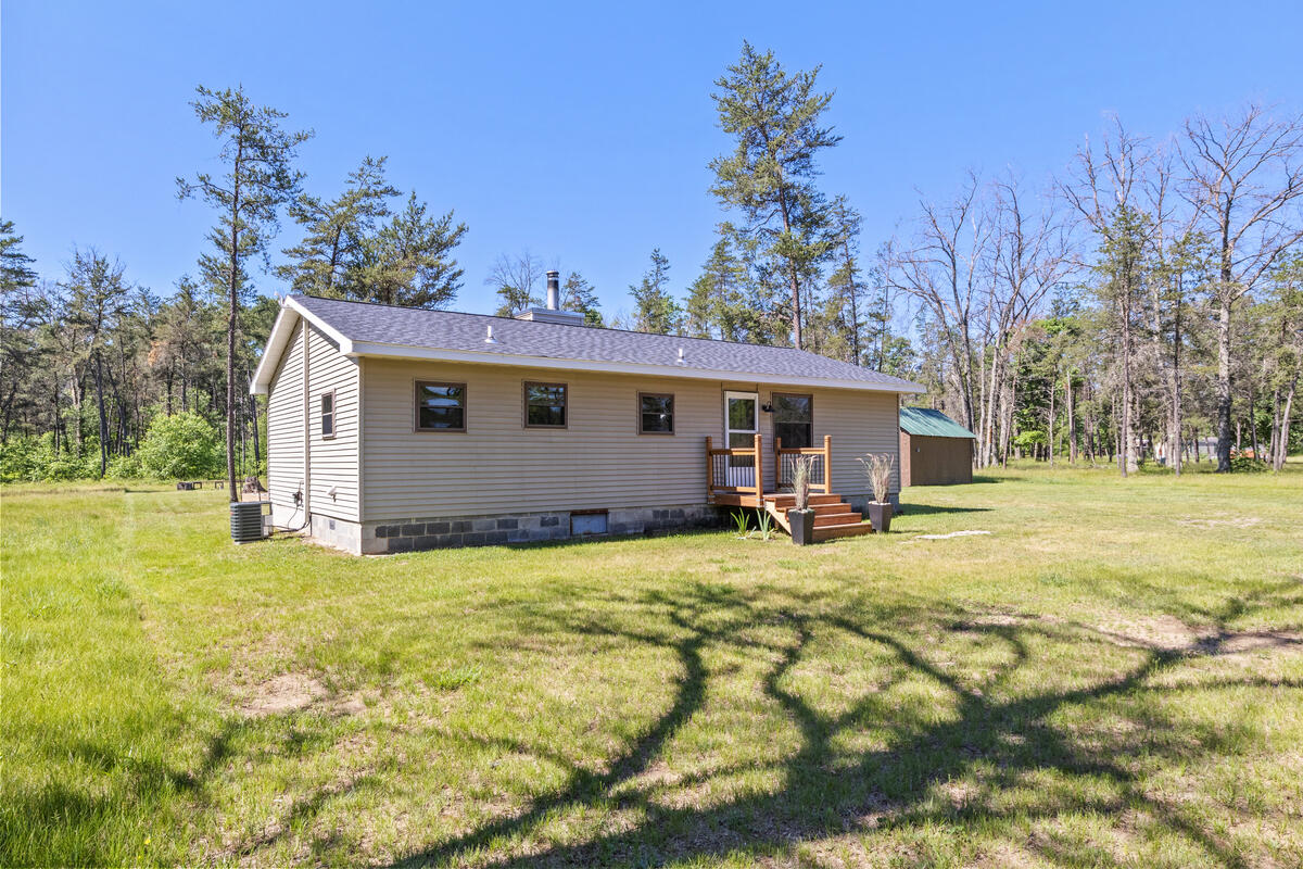 27 E 9 Mile Road Property Photo 2