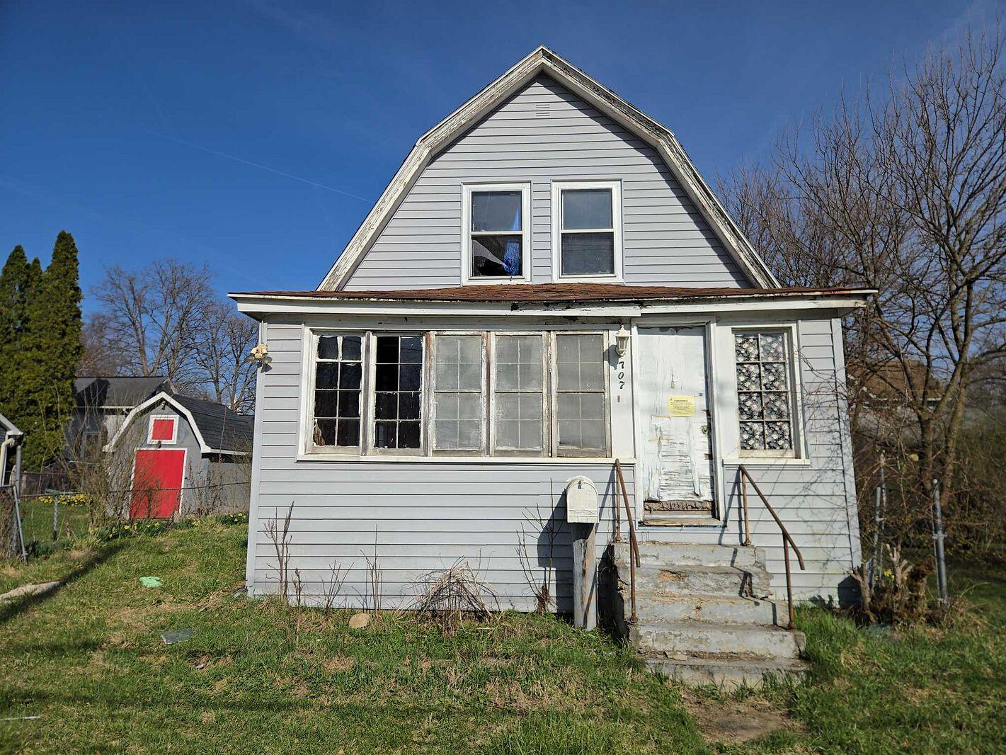 707 S Eaton Street Property Photo 1