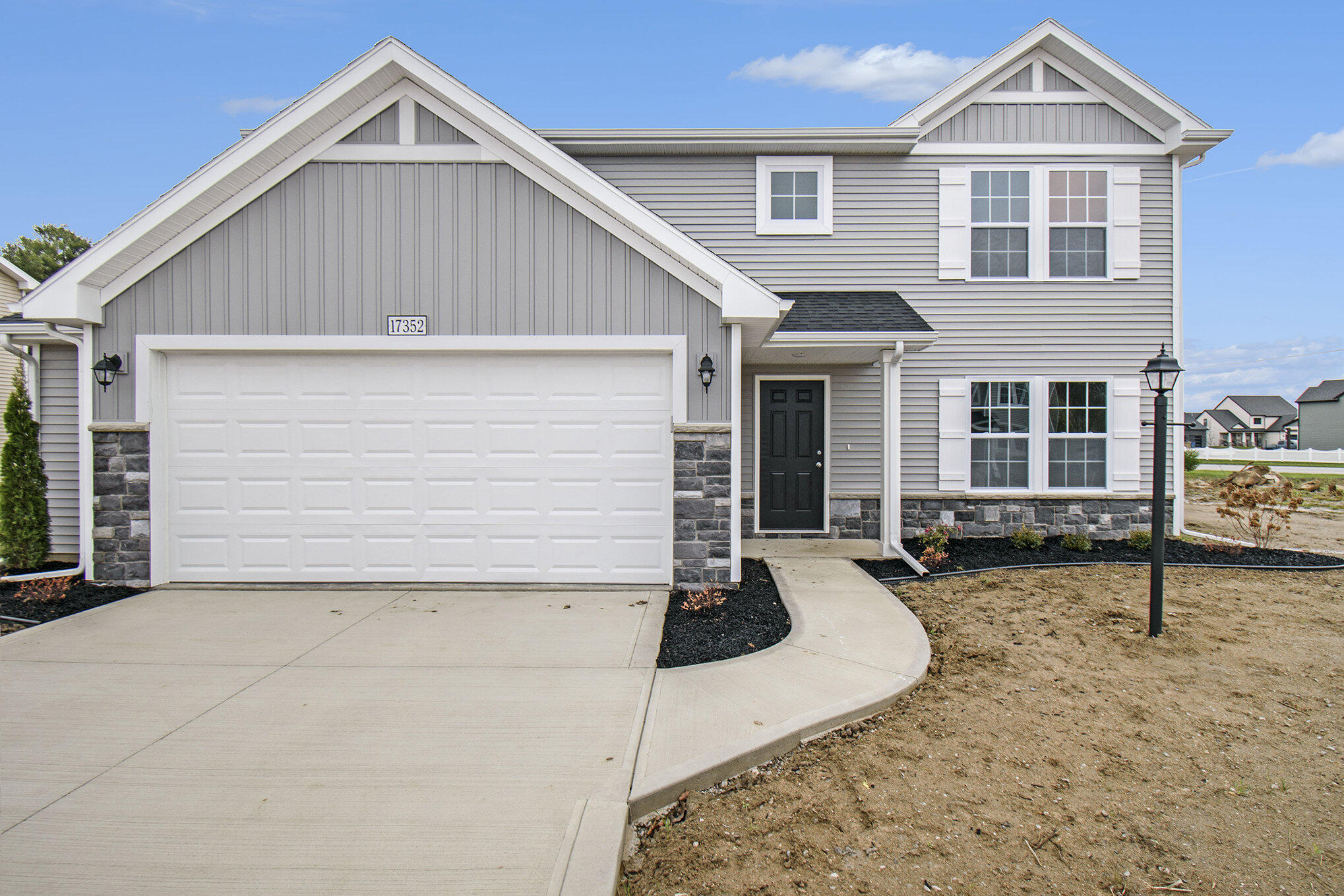 7121 Pileated Drive Property Photo 1