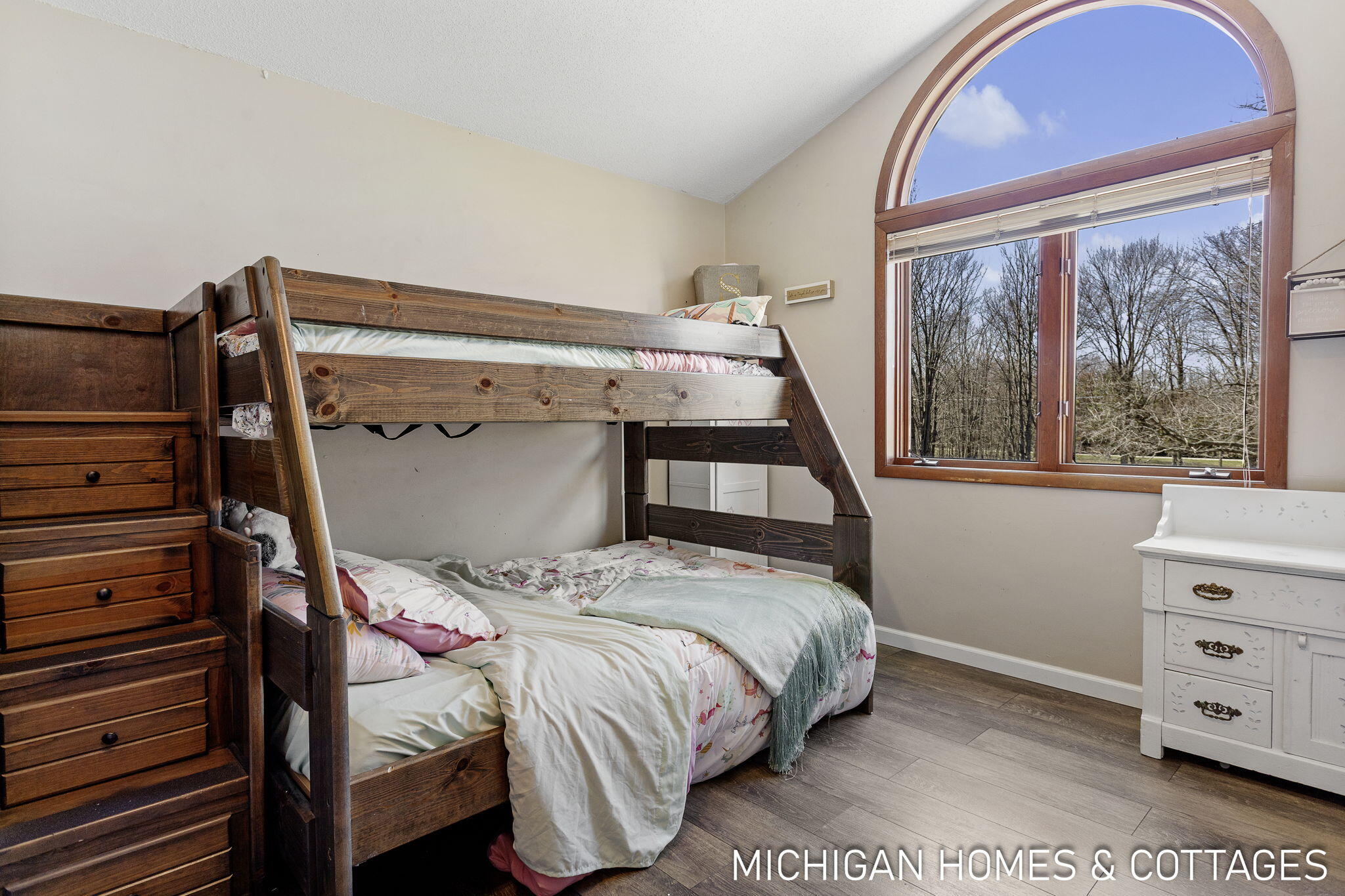 1661 68th Street Property Photo 14