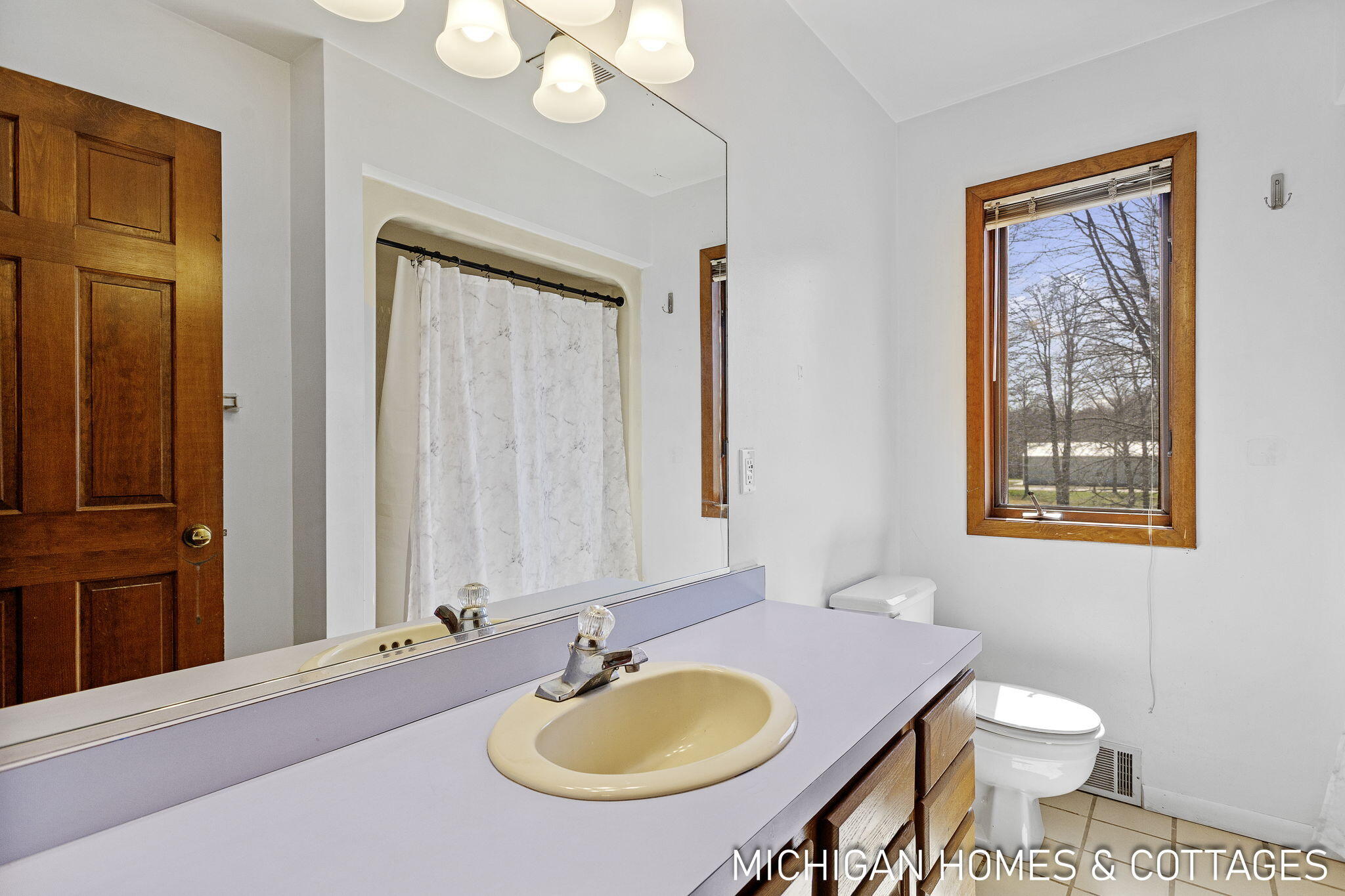 1661 68th Street Property Photo 15