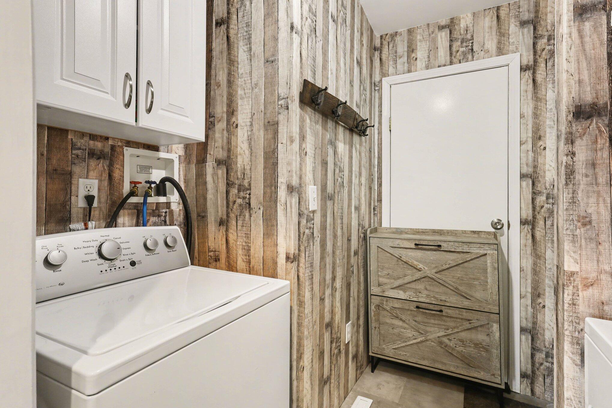 4595 Quebec Avenue Sw Property Photo 12
