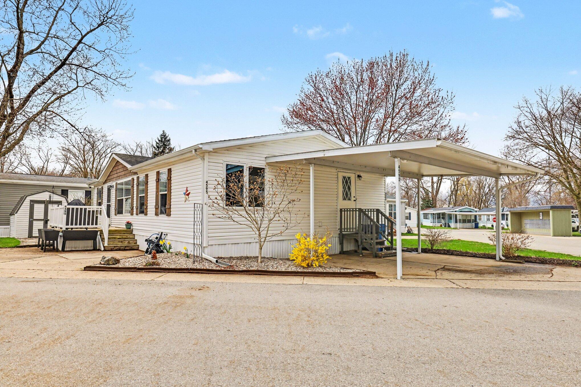 4595 Quebec Avenue Sw Property Photo 20