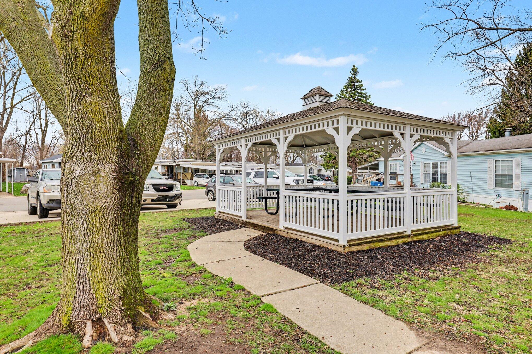 4595 Quebec Avenue Sw Property Photo 24