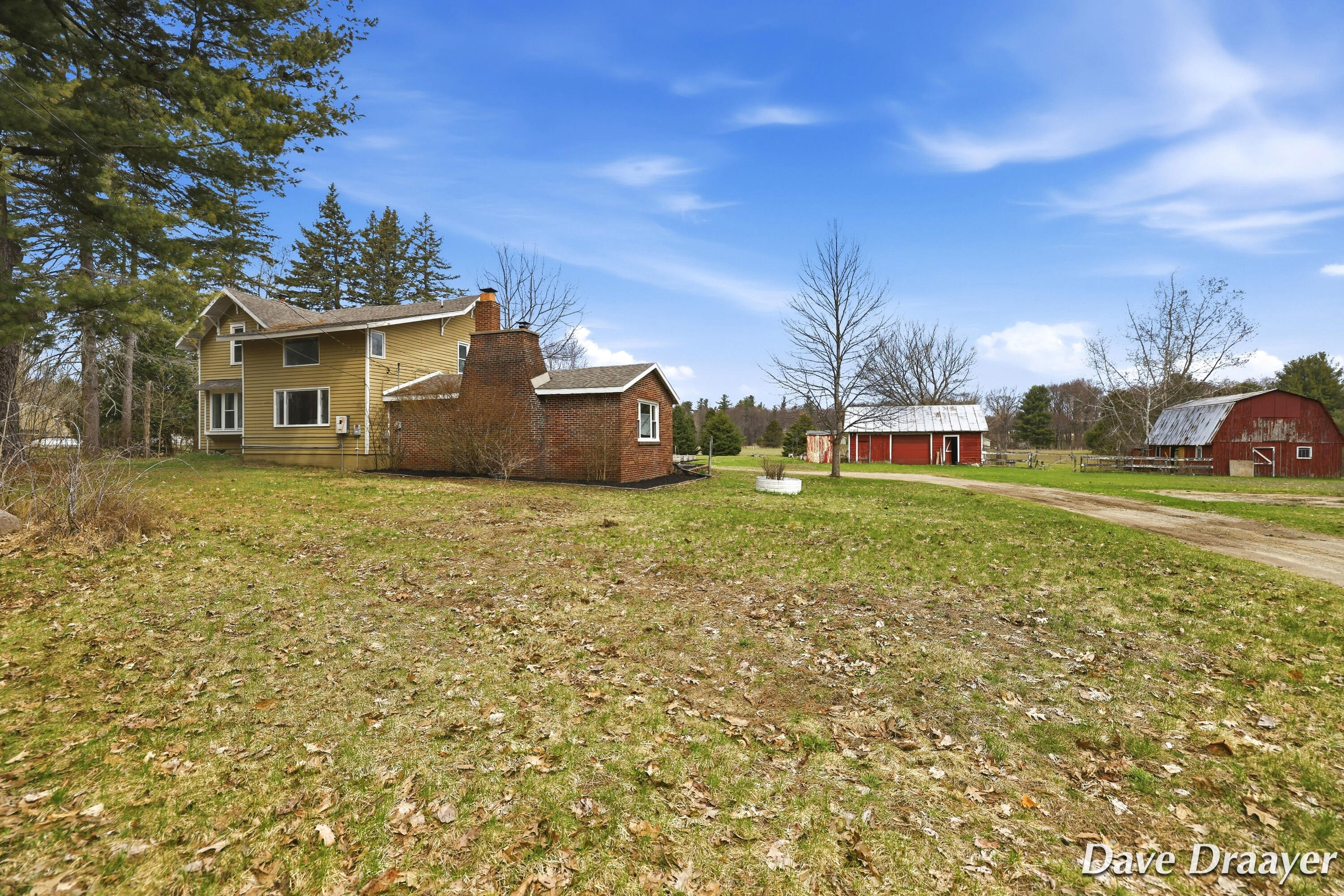7869 17 Mile Road Ne Property Photo 2