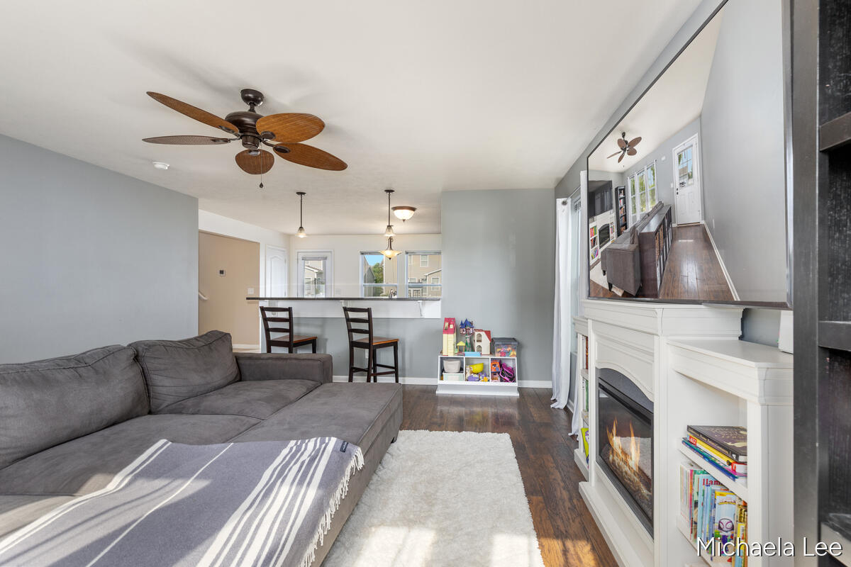 607 Nantucket Drive Property Photo 3