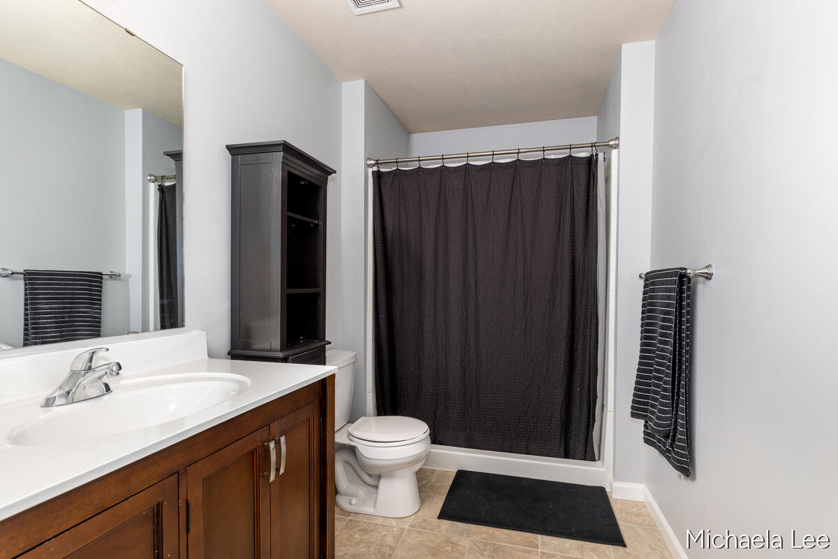607 Nantucket Drive Property Photo 12