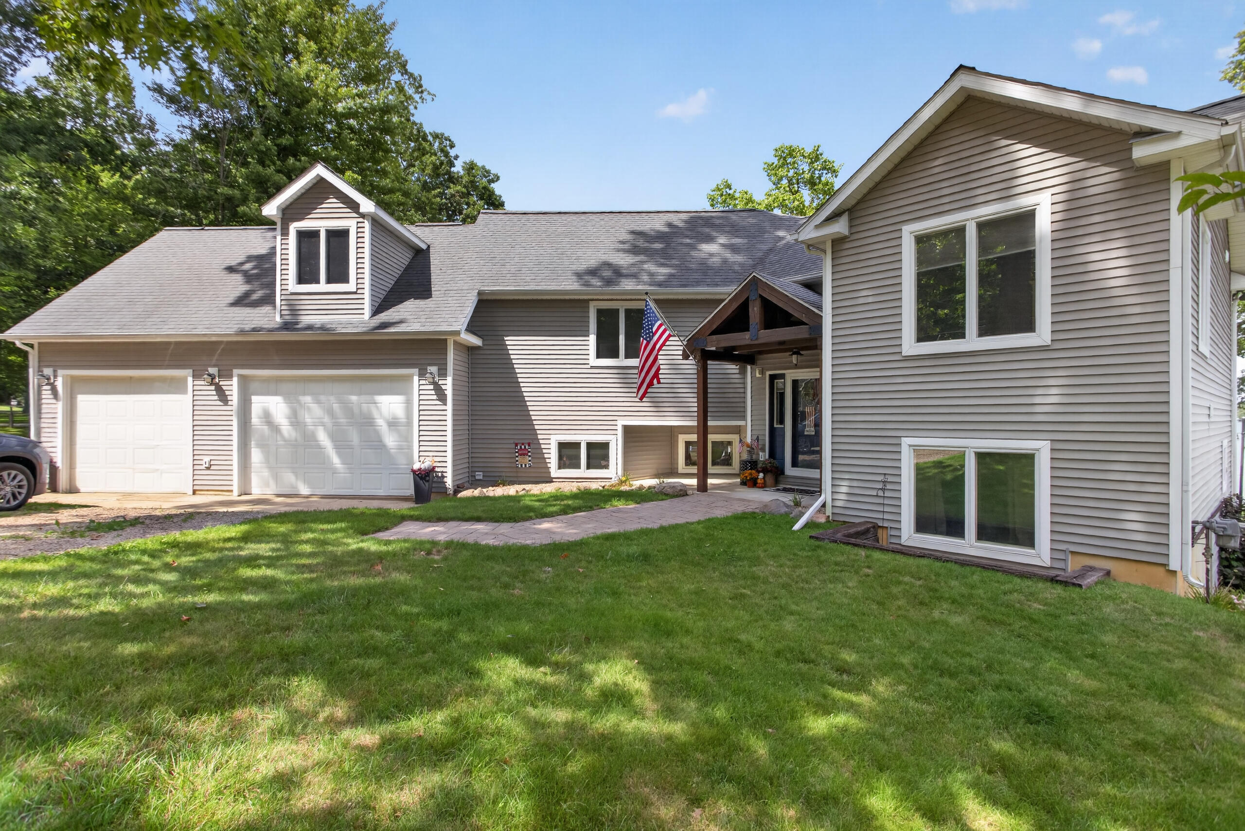 1720 Little Drive Property Photo 2