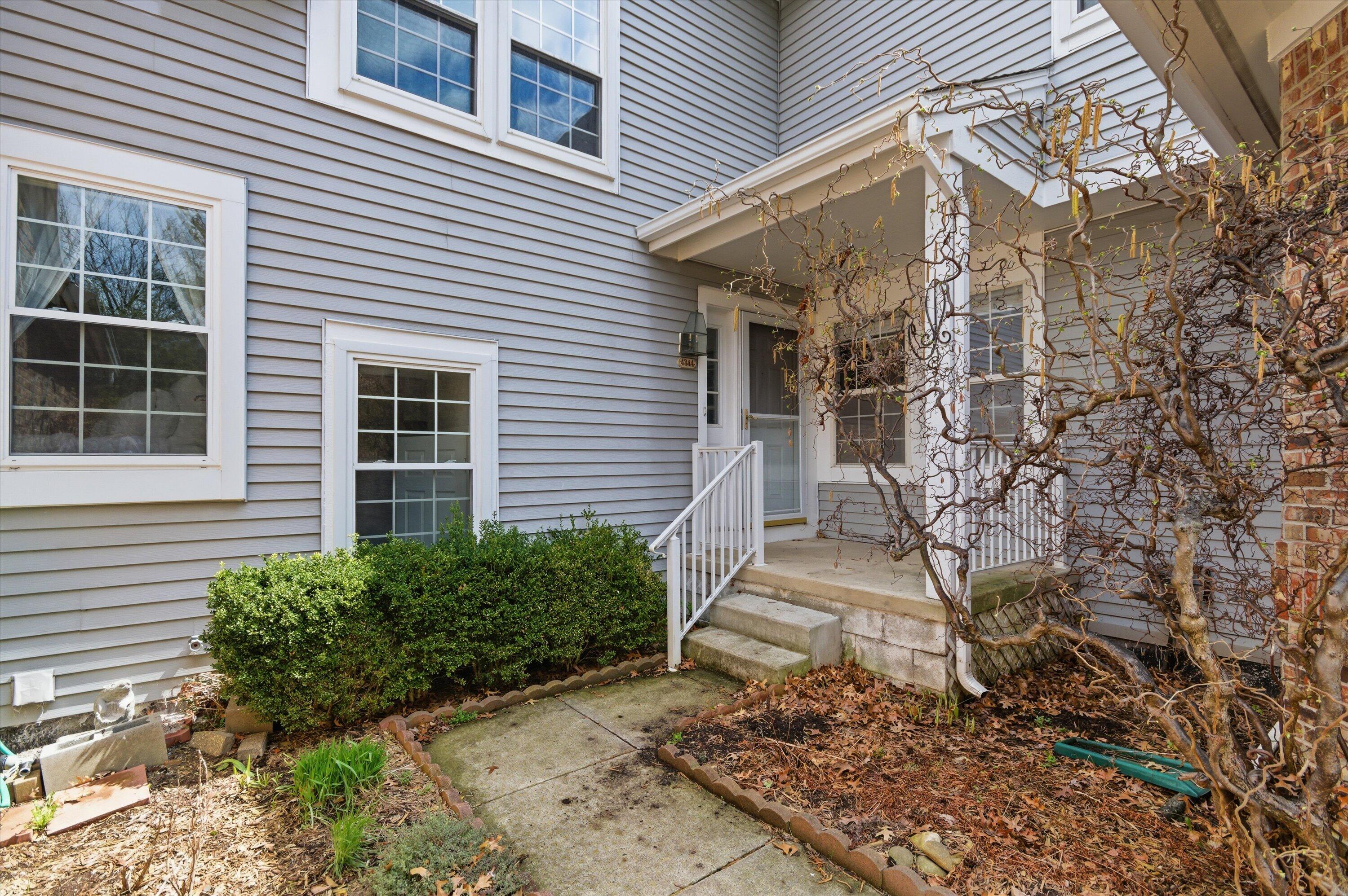 4344 Hillside Drive Property Photo 5