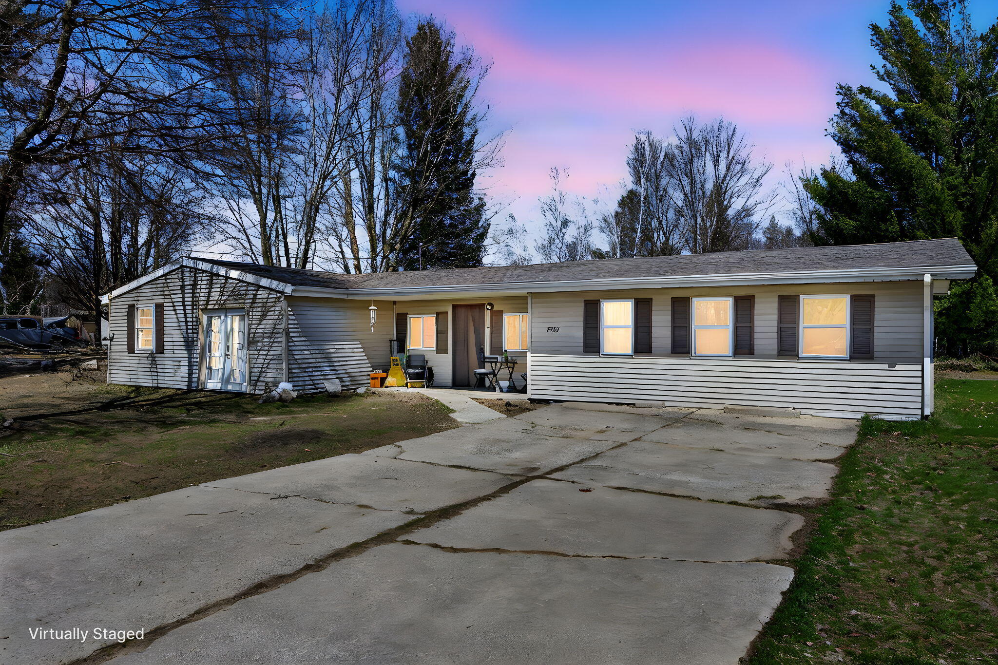 4784 1st Street Property Photo 3