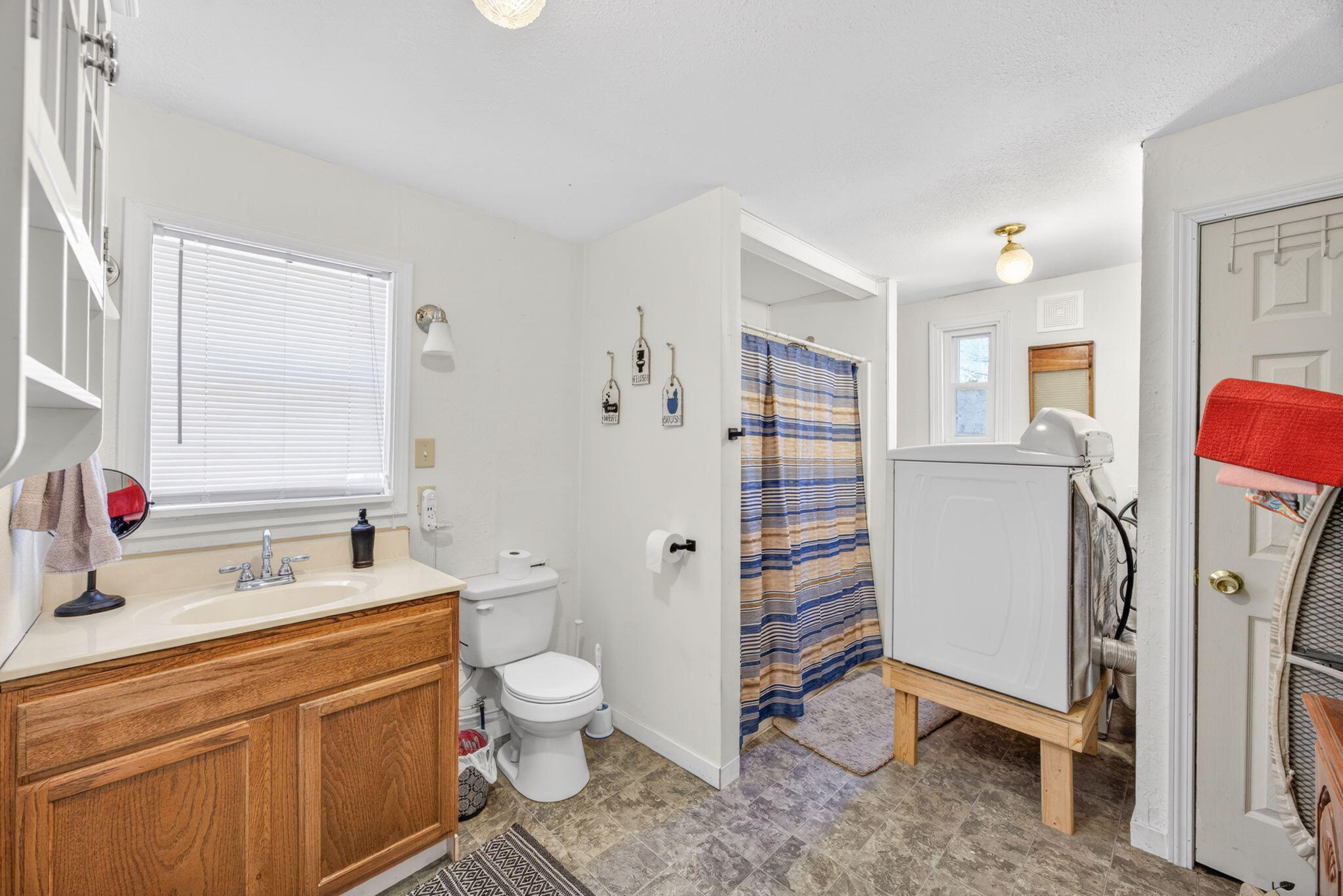 4784 1st Street Property Photo 10