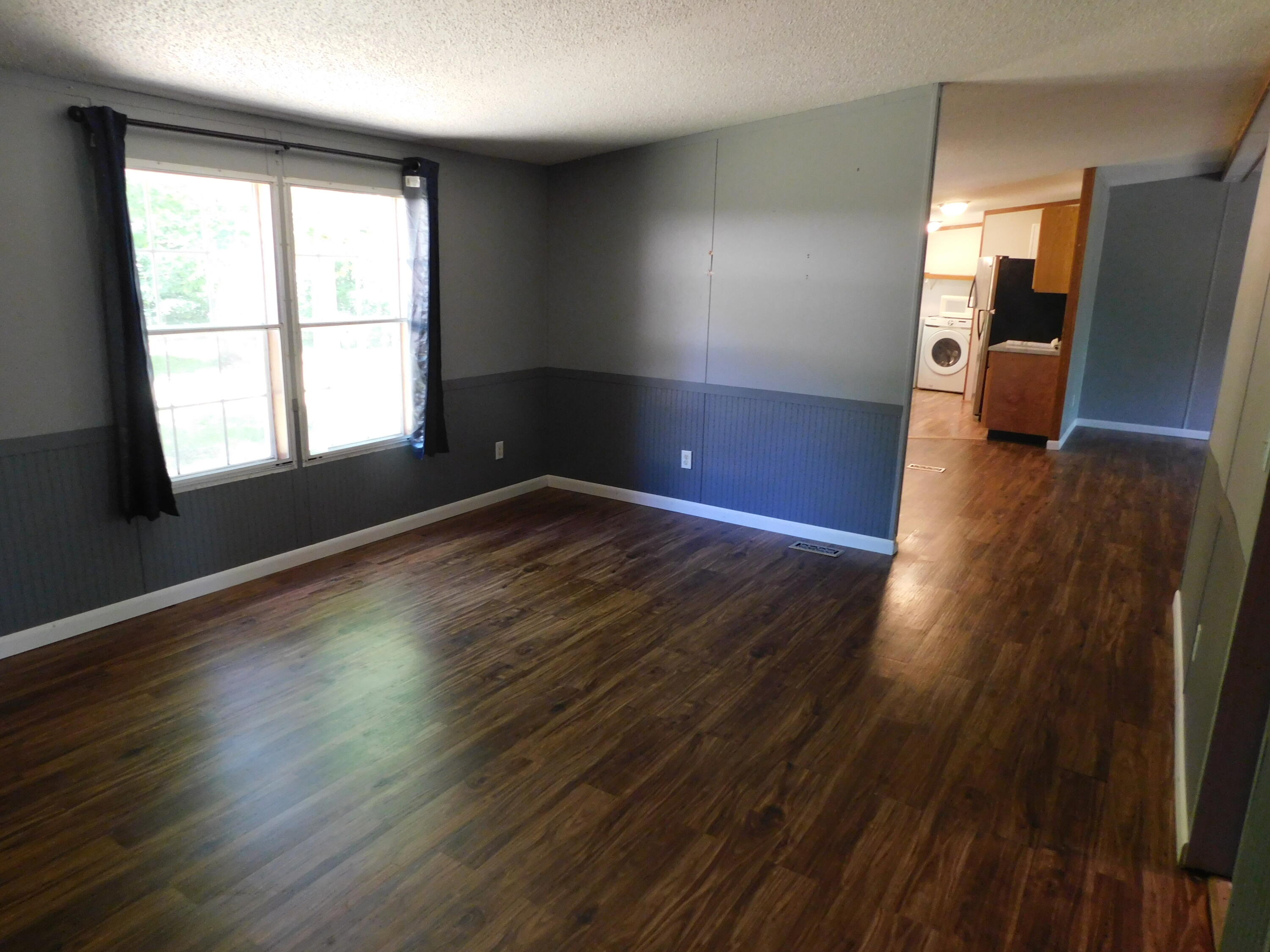 647 N Hart Road Property Photo 33