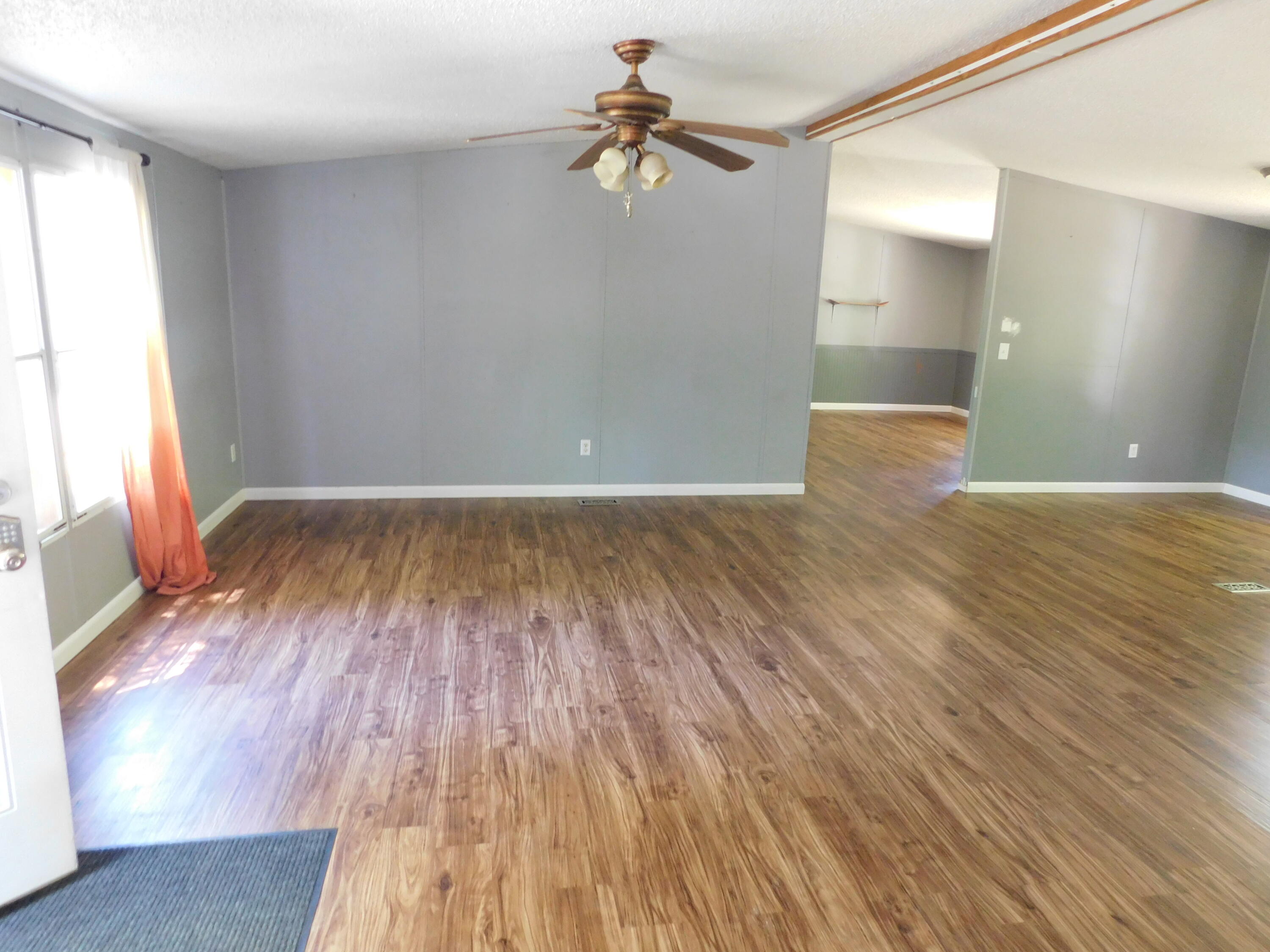 647 N Hart Road Property Photo 34