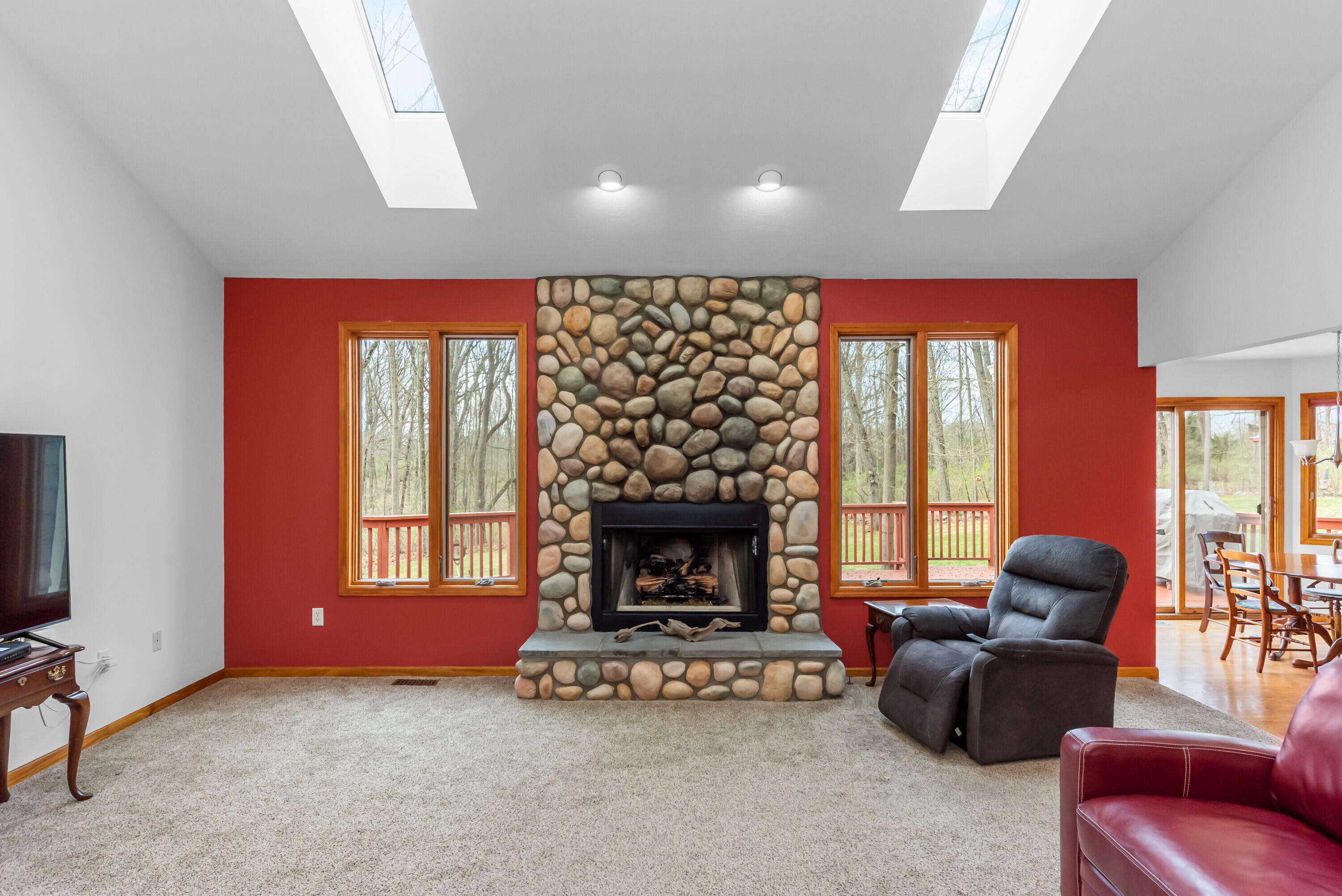 11460 Hearthside Drive Property Photo 9