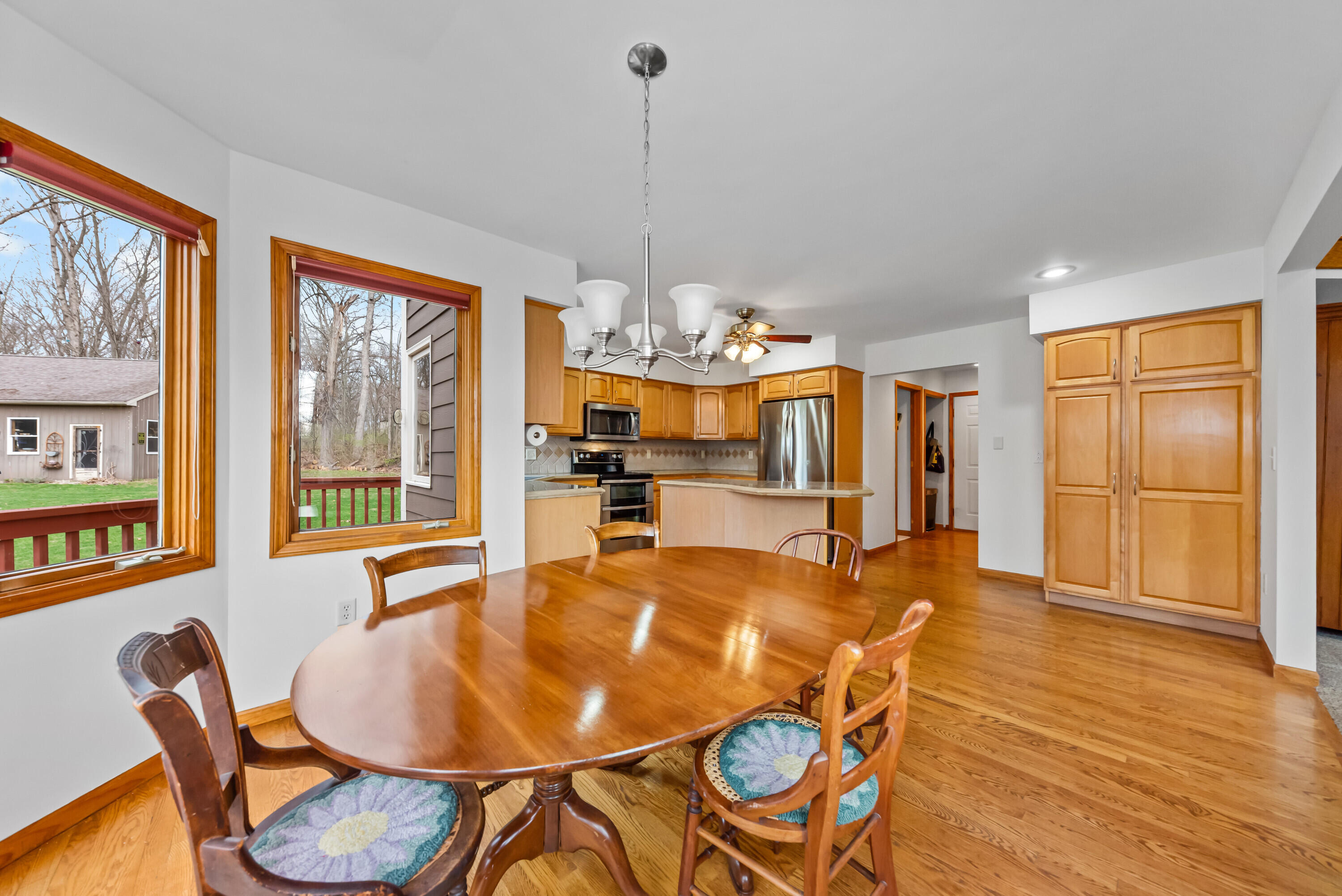 11460 Hearthside Drive Property Photo 14