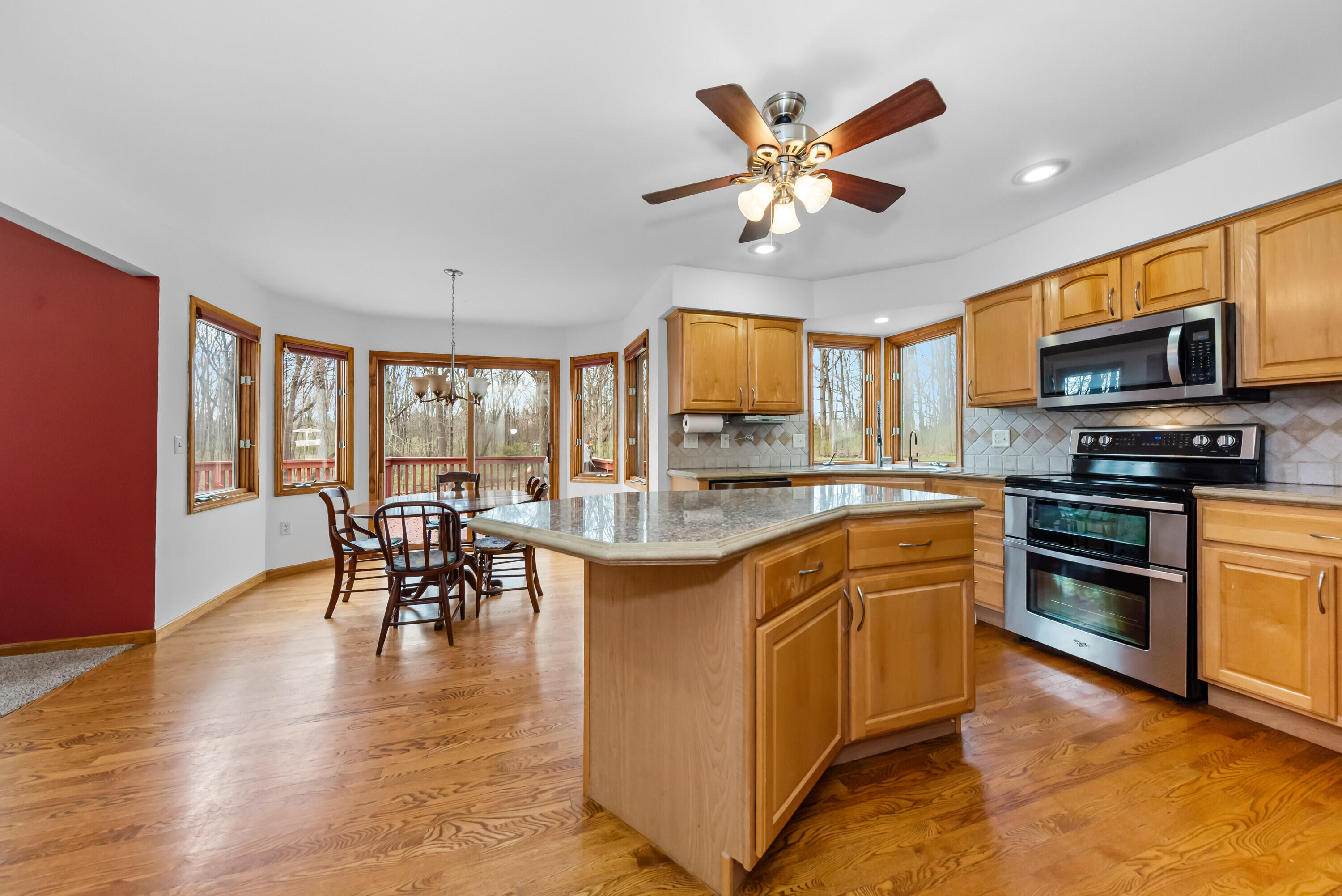 11460 Hearthside Drive Property Photo 16