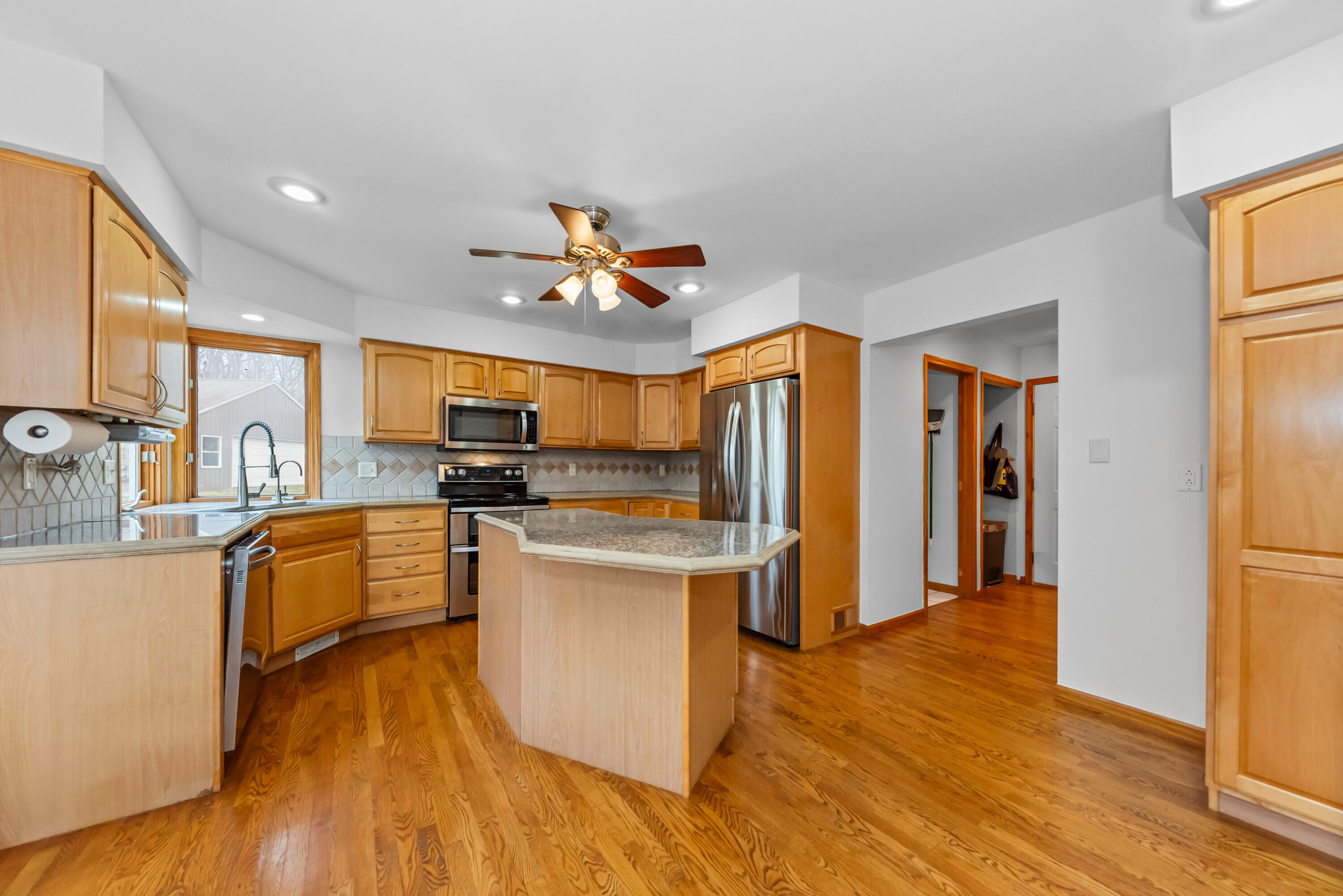 11460 Hearthside Drive Property Photo 18