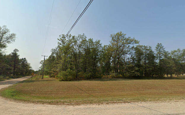 7860 S Grayling Road Property Photo 3