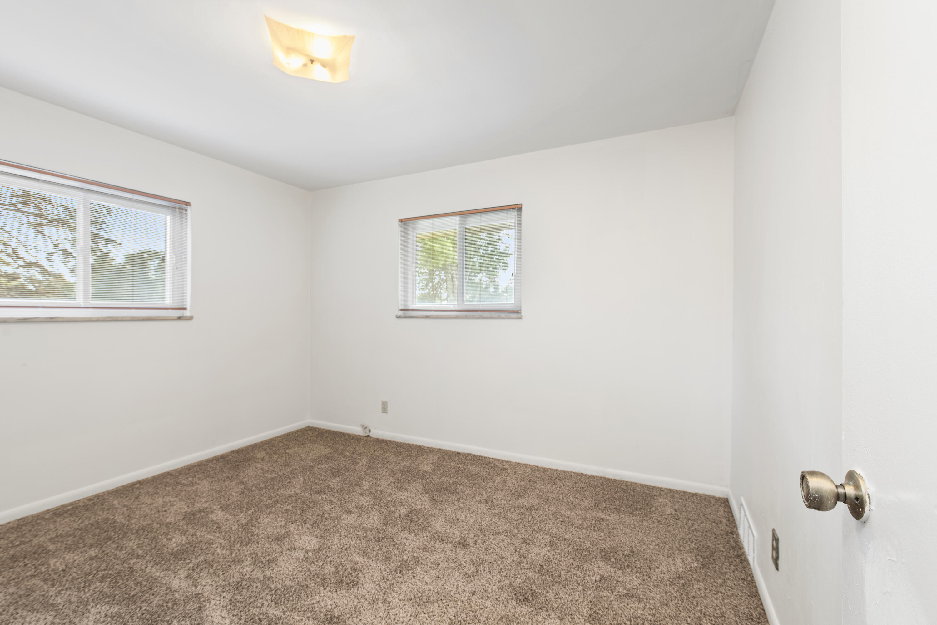 219 Ottawa Drive Property Photo 17