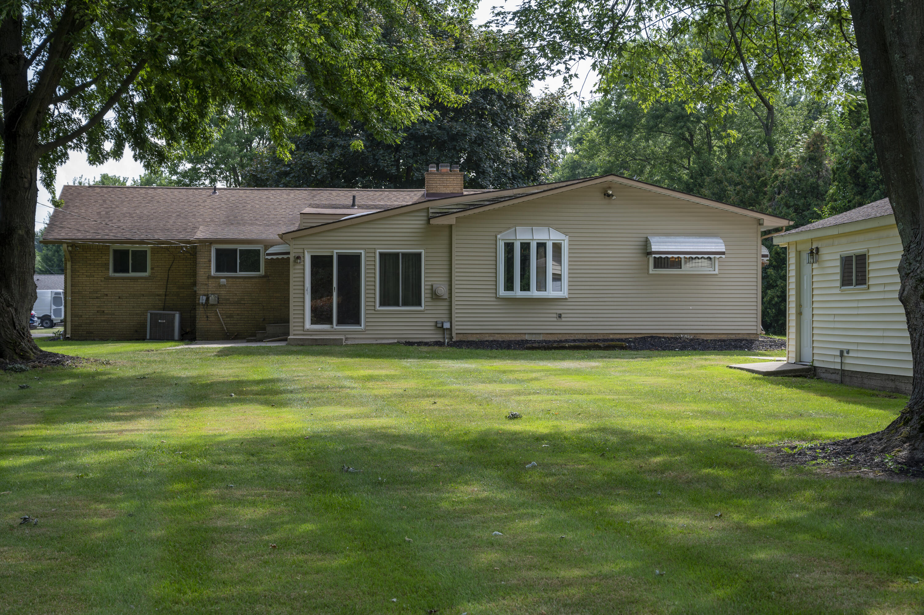 219 Ottawa Drive Property Photo 26