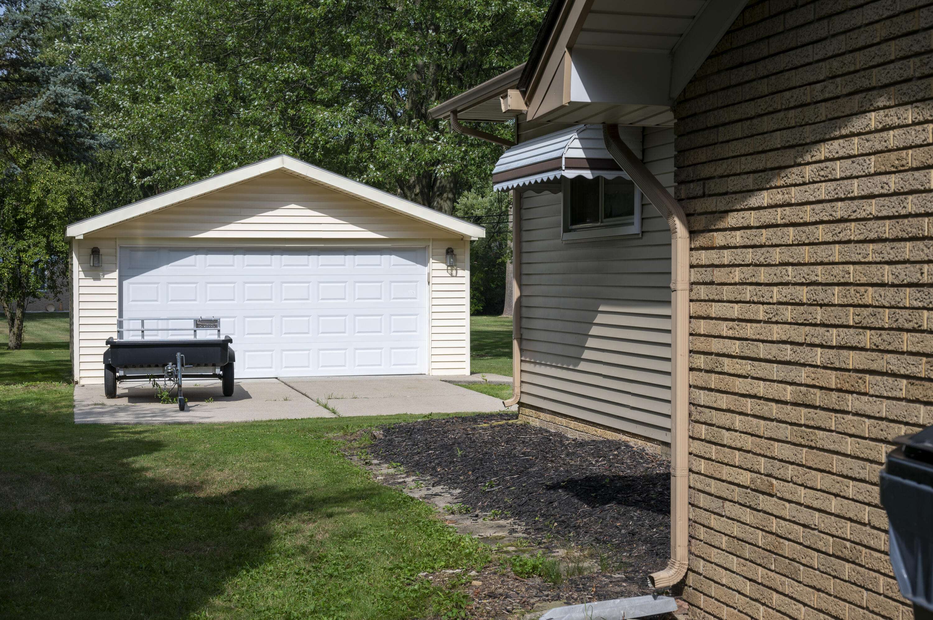 219 Ottawa Drive Property Photo 27