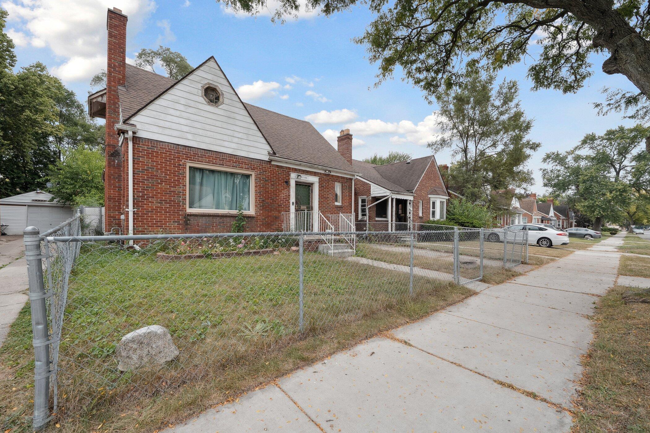17360 Mansfield Street Property Photo 2