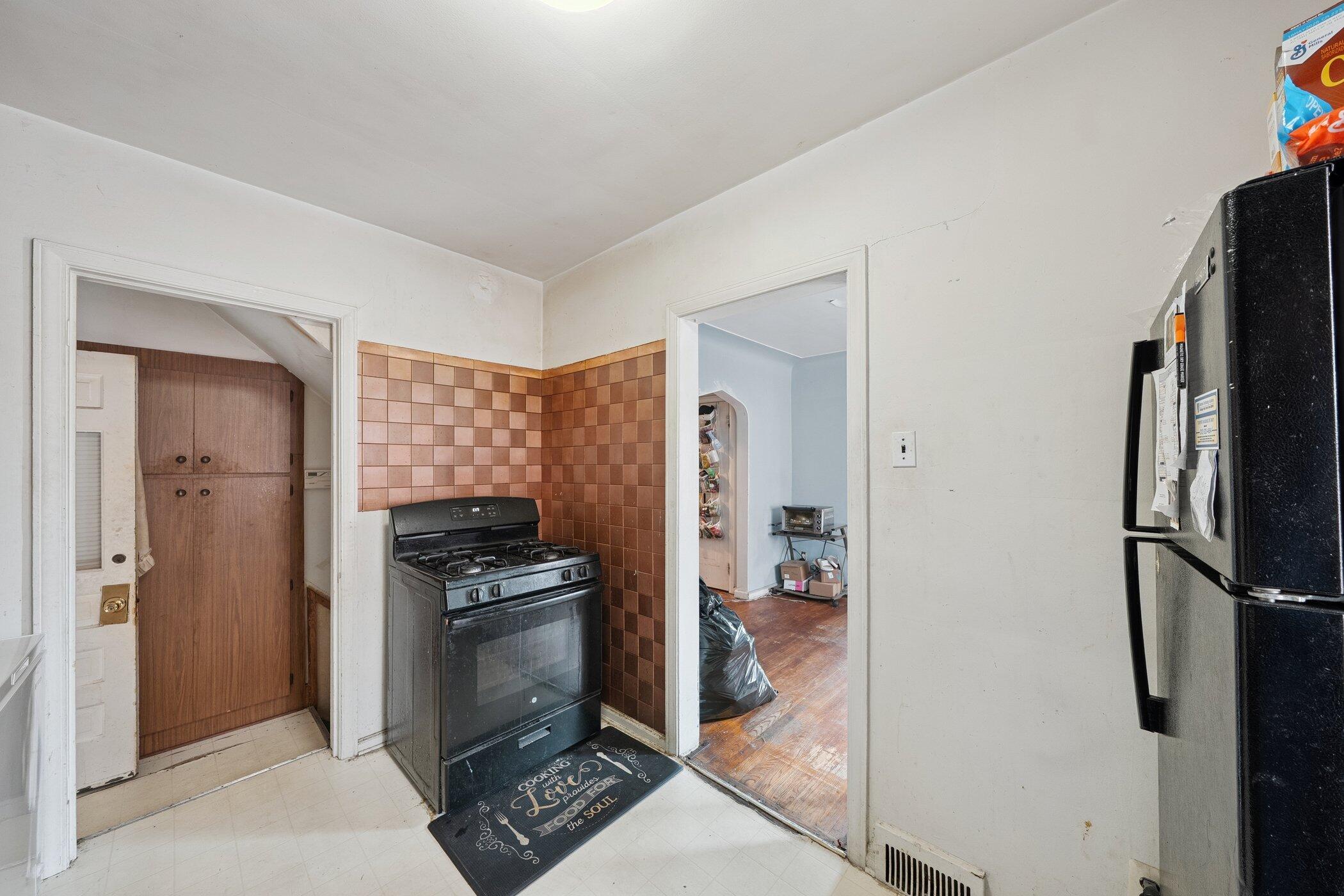 17360 Mansfield Street Property Photo 8