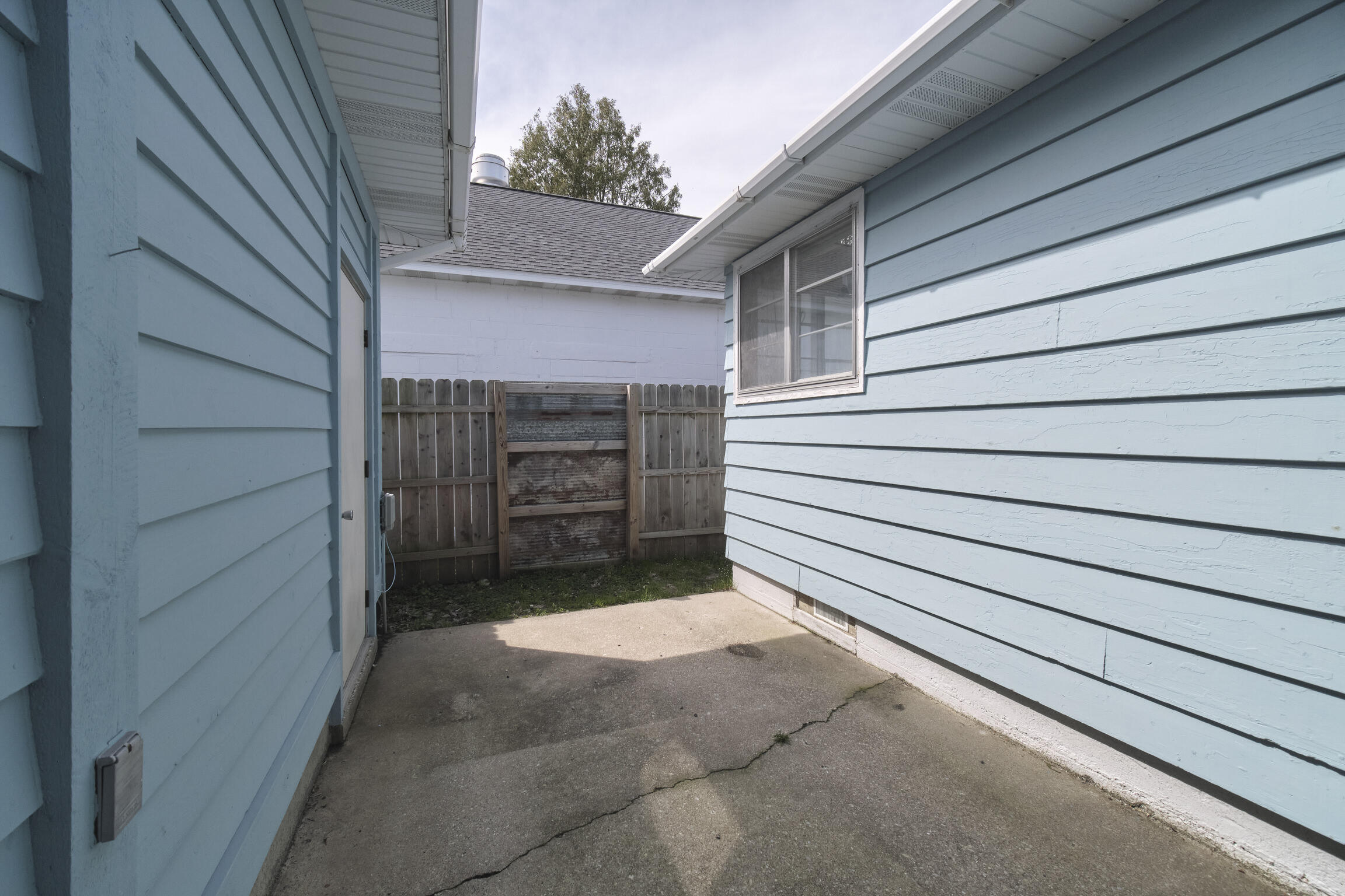 4990 Main Street Property Photo 57