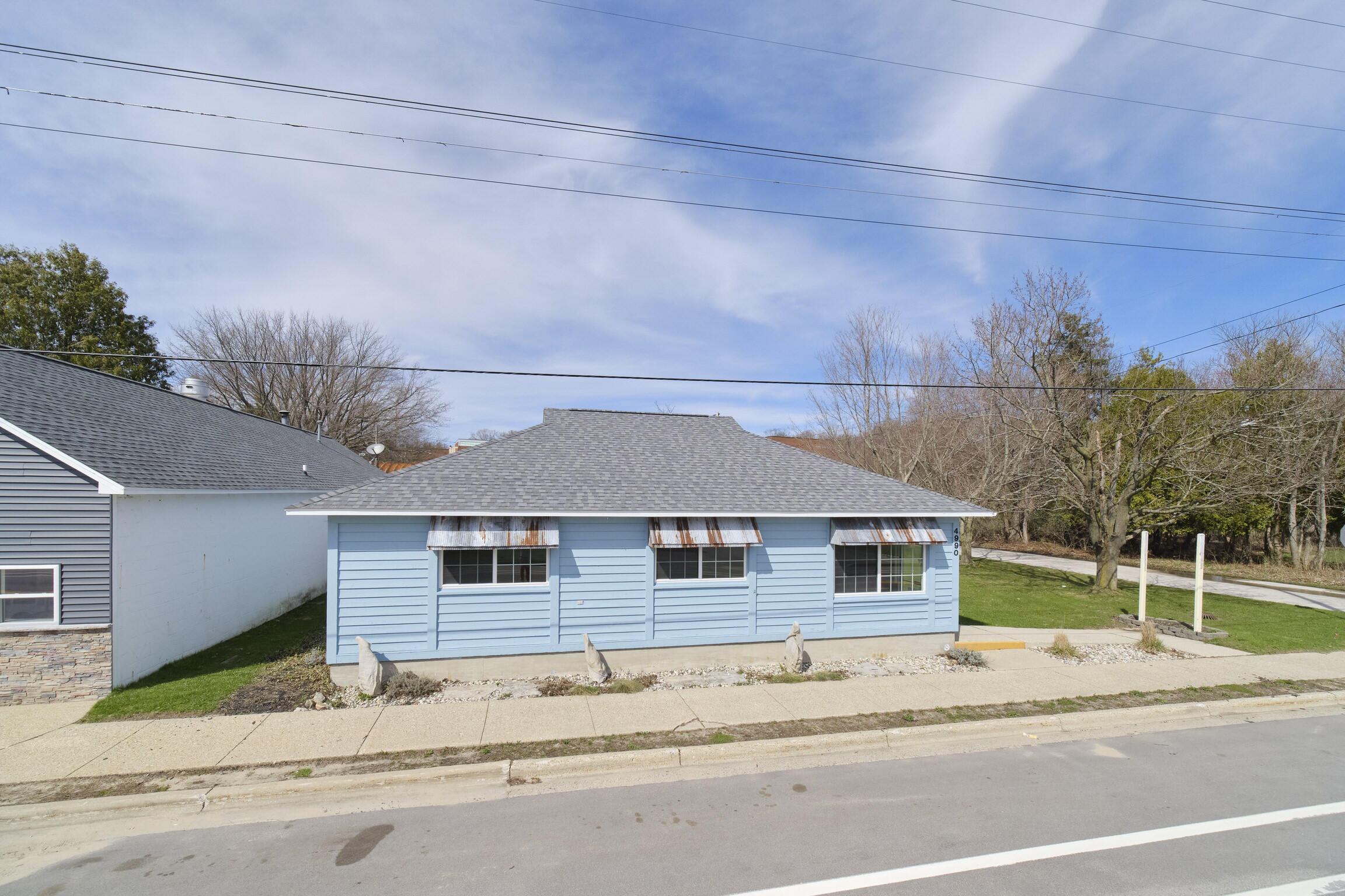 4990 Main Street Property Photo 63