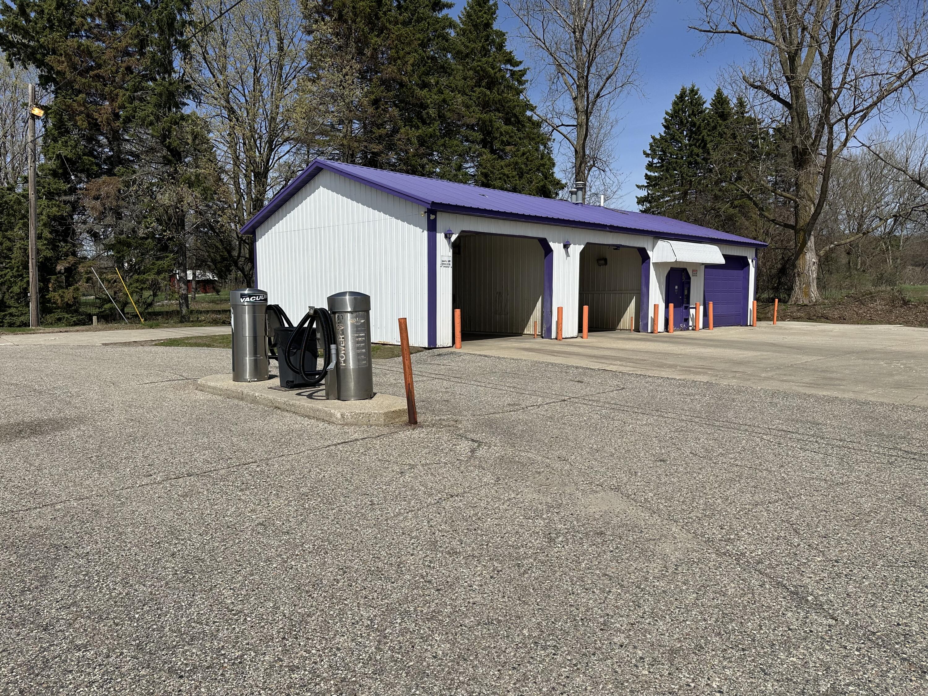 556 N State Property Photo 1