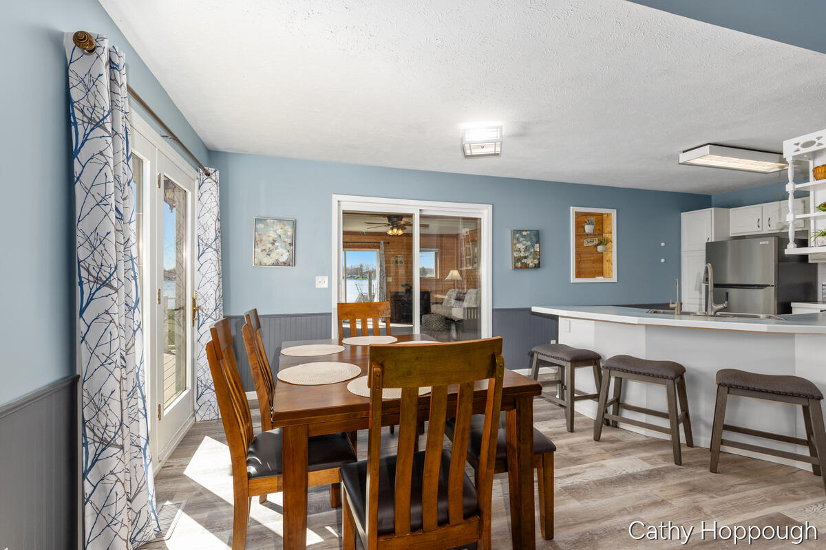 229 Ivason Drive Property Photo 8
