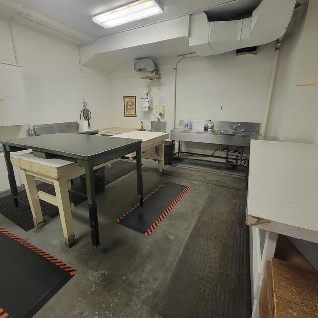 2712 Seventh Street Property Photo 4