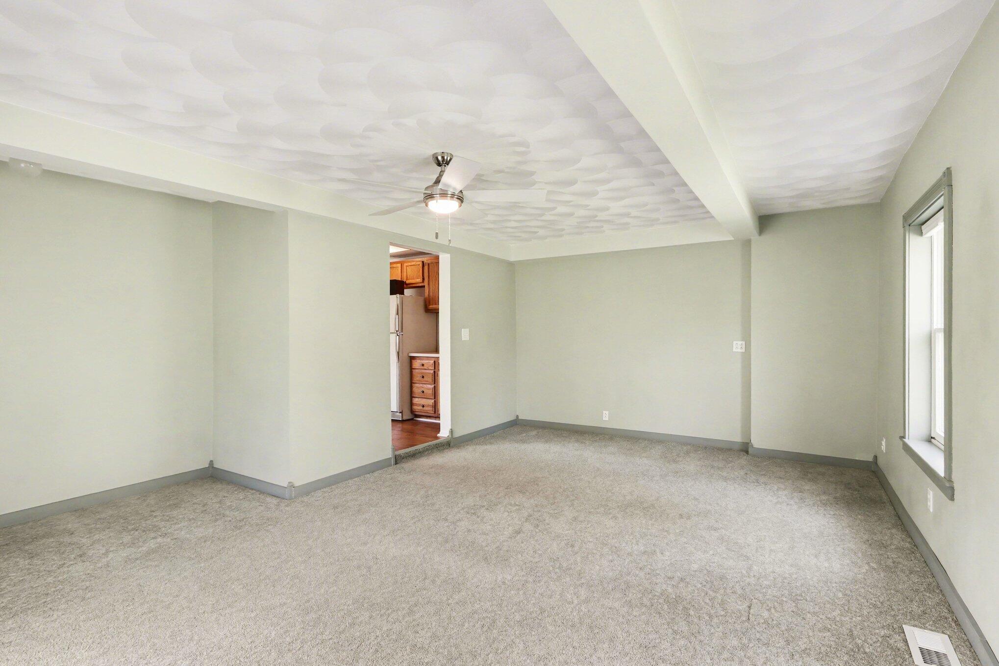 64420 Constantine Road Property Photo 4