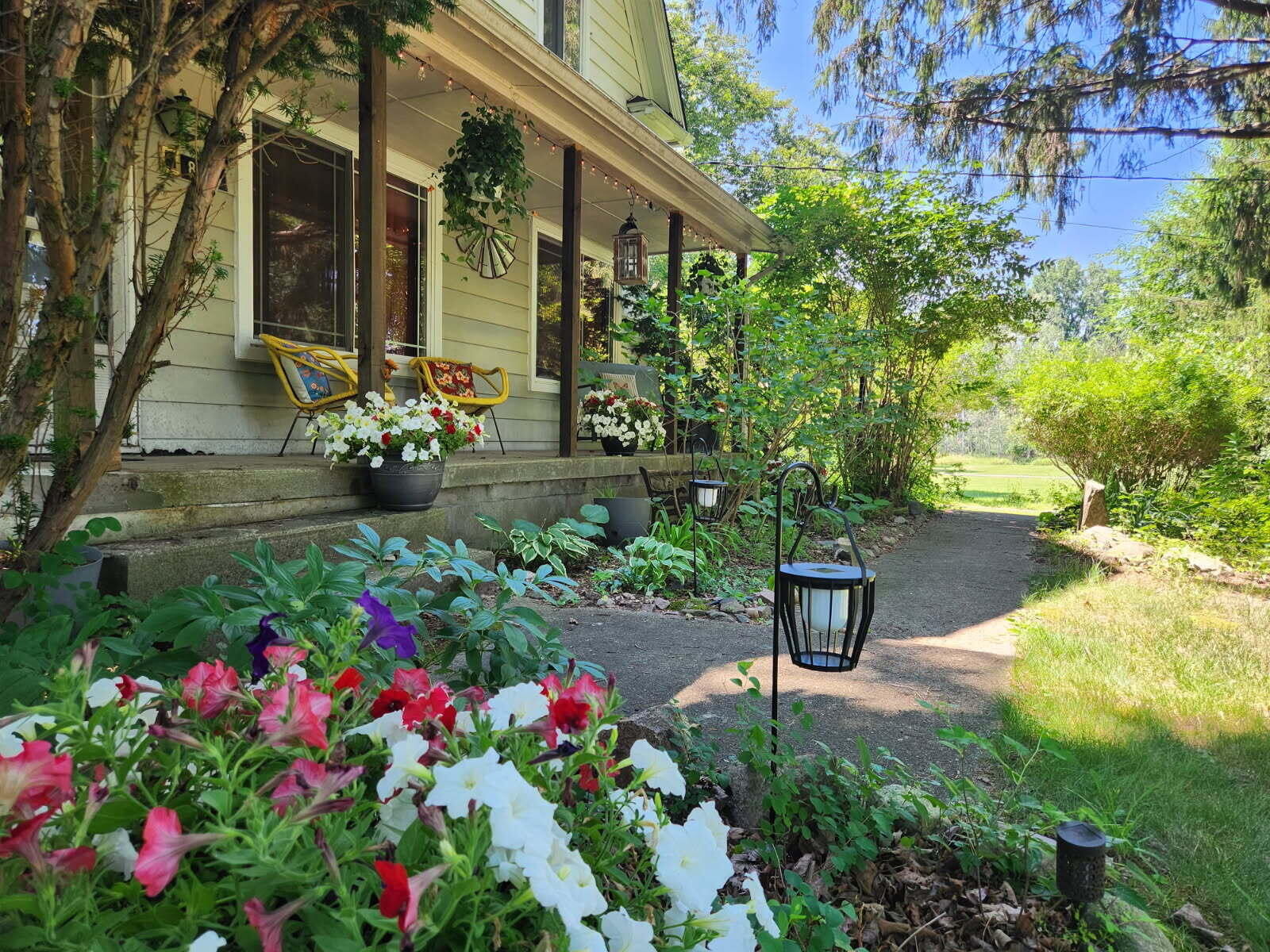 8415 Huron River Drive Property Photo 3