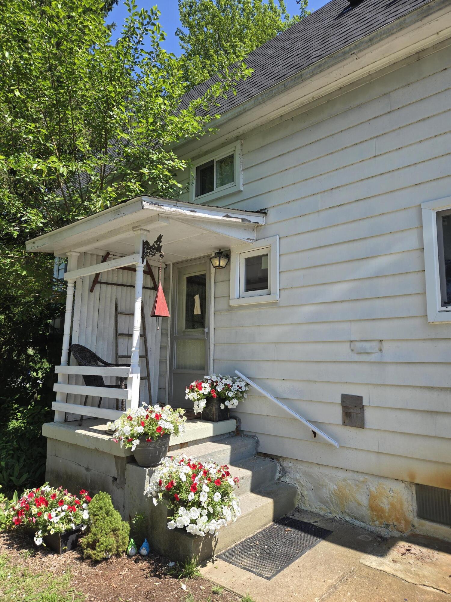 8415 Huron River Drive Property Photo 4