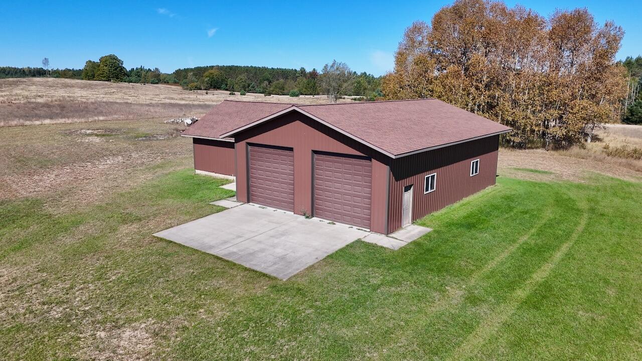 20200 Hibma Road Property Photo 8