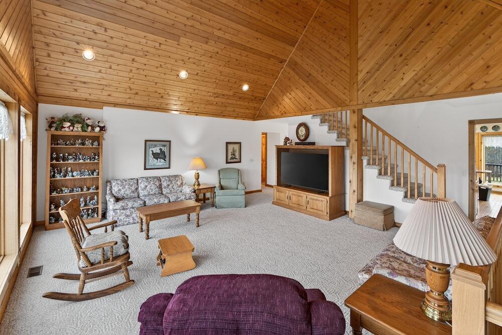 20200 Hibma Road Property Photo 21