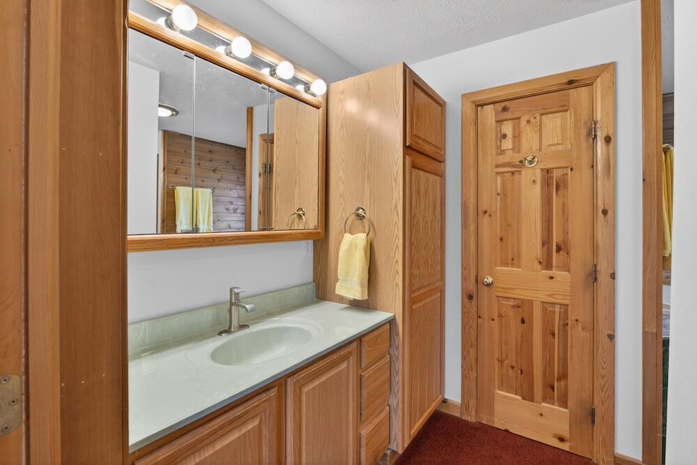 20200 Hibma Road Property Photo 41