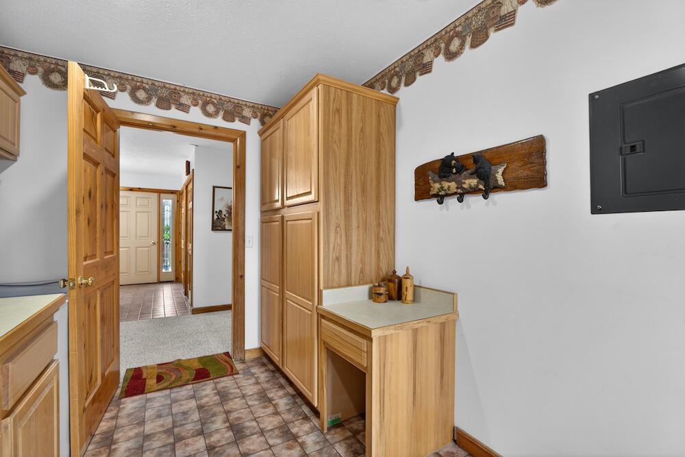 20200 Hibma Road Property Photo 45